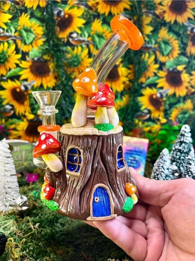 Preview pic of Mushroom Treehouse Ceramic Bubbler