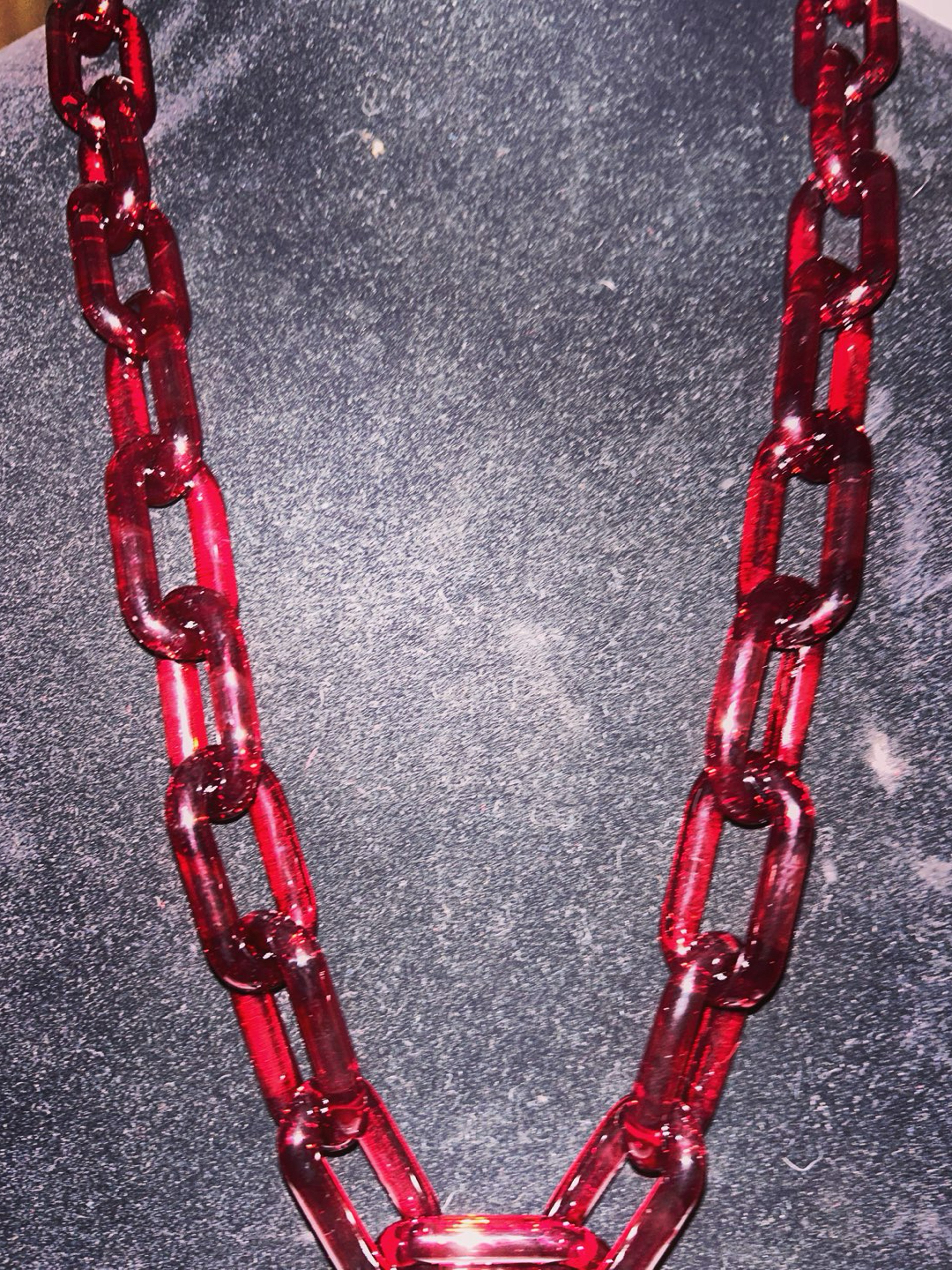 Preview pic of Lt red Elvis chain necklace