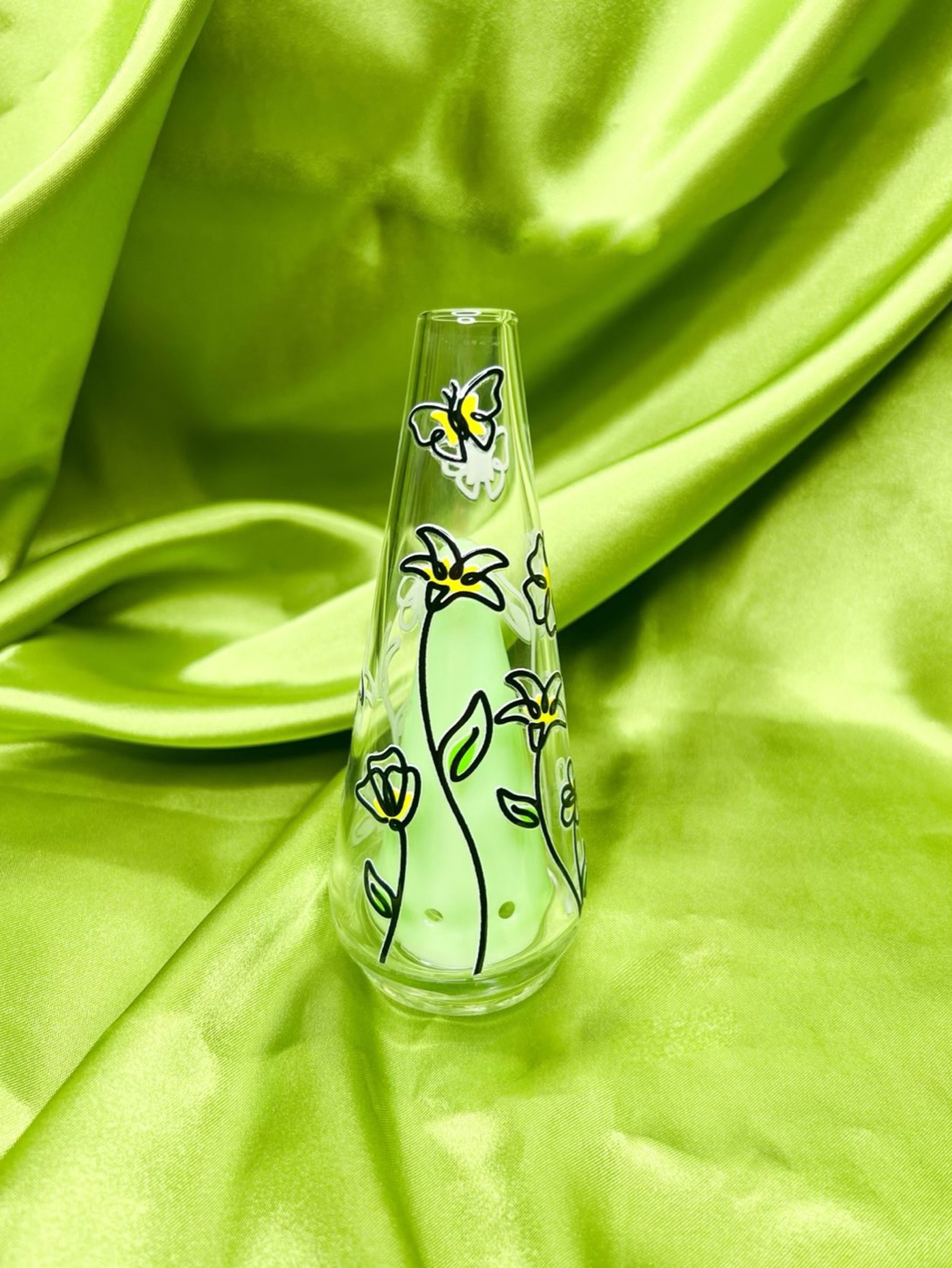 Preview pic of Butterfly Floral Puffco Peak Replacement Glass Attachment