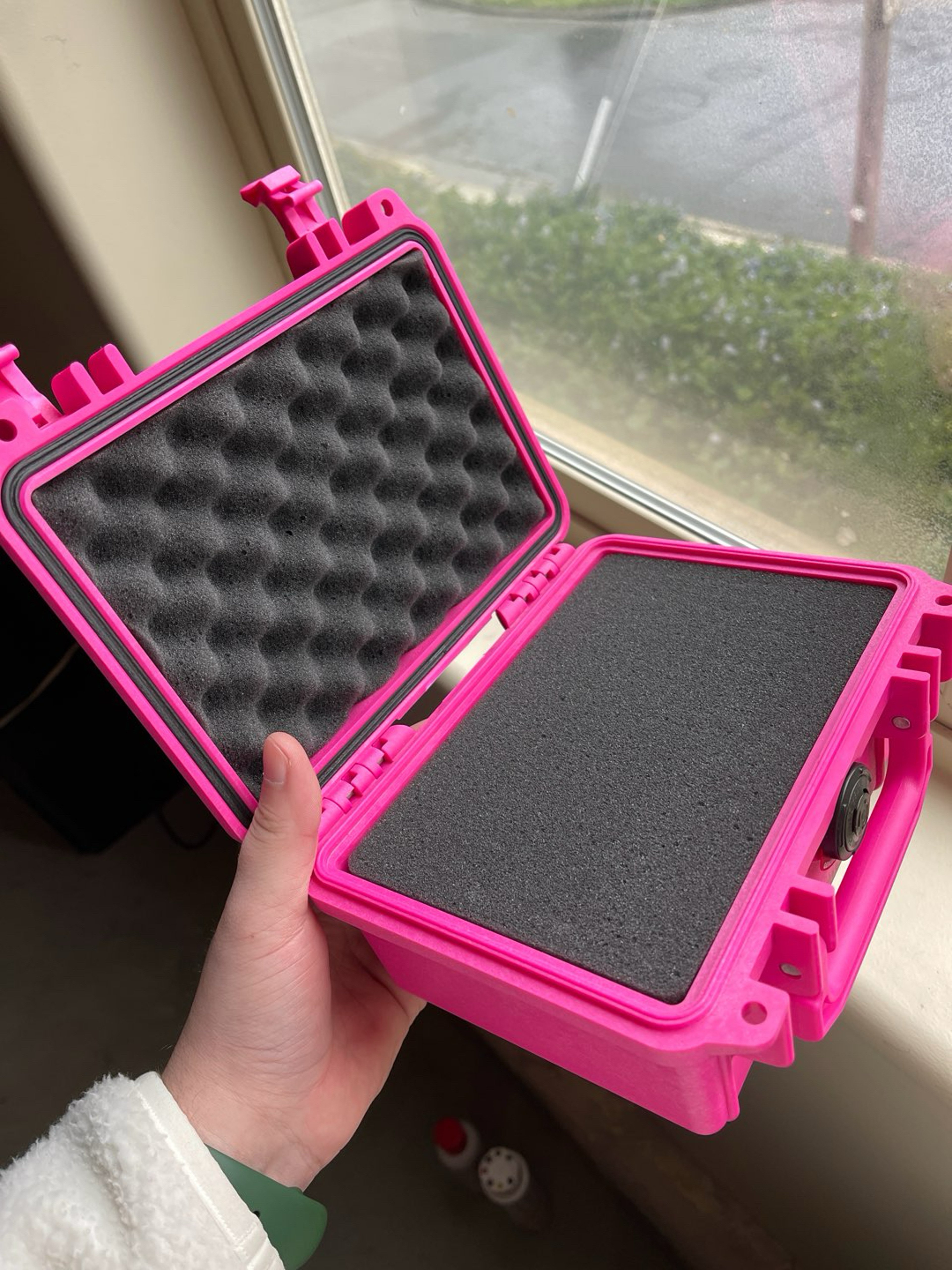 Preview pic of BRAND NEW Pink Pelican 1120