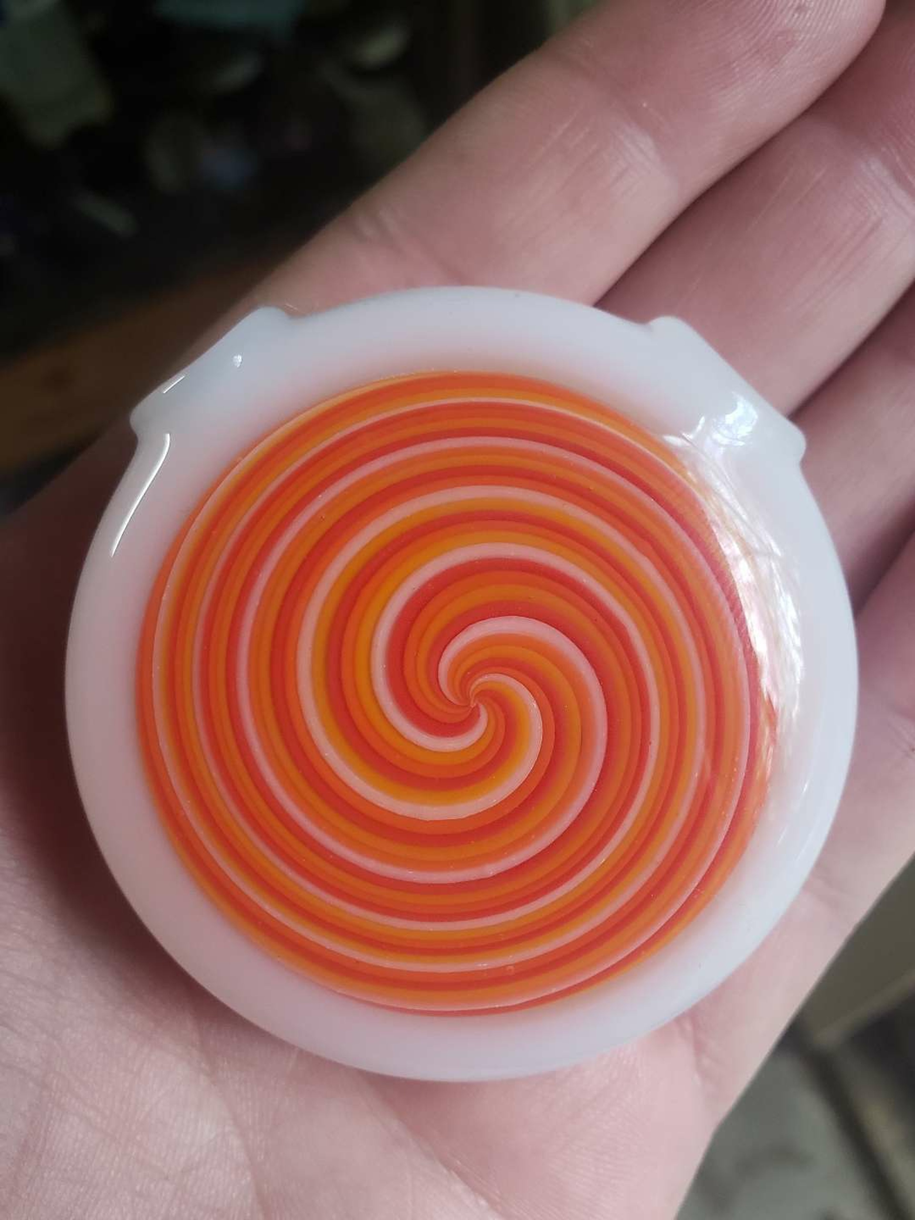 Preview pic of Hollow Pinwheel pendant