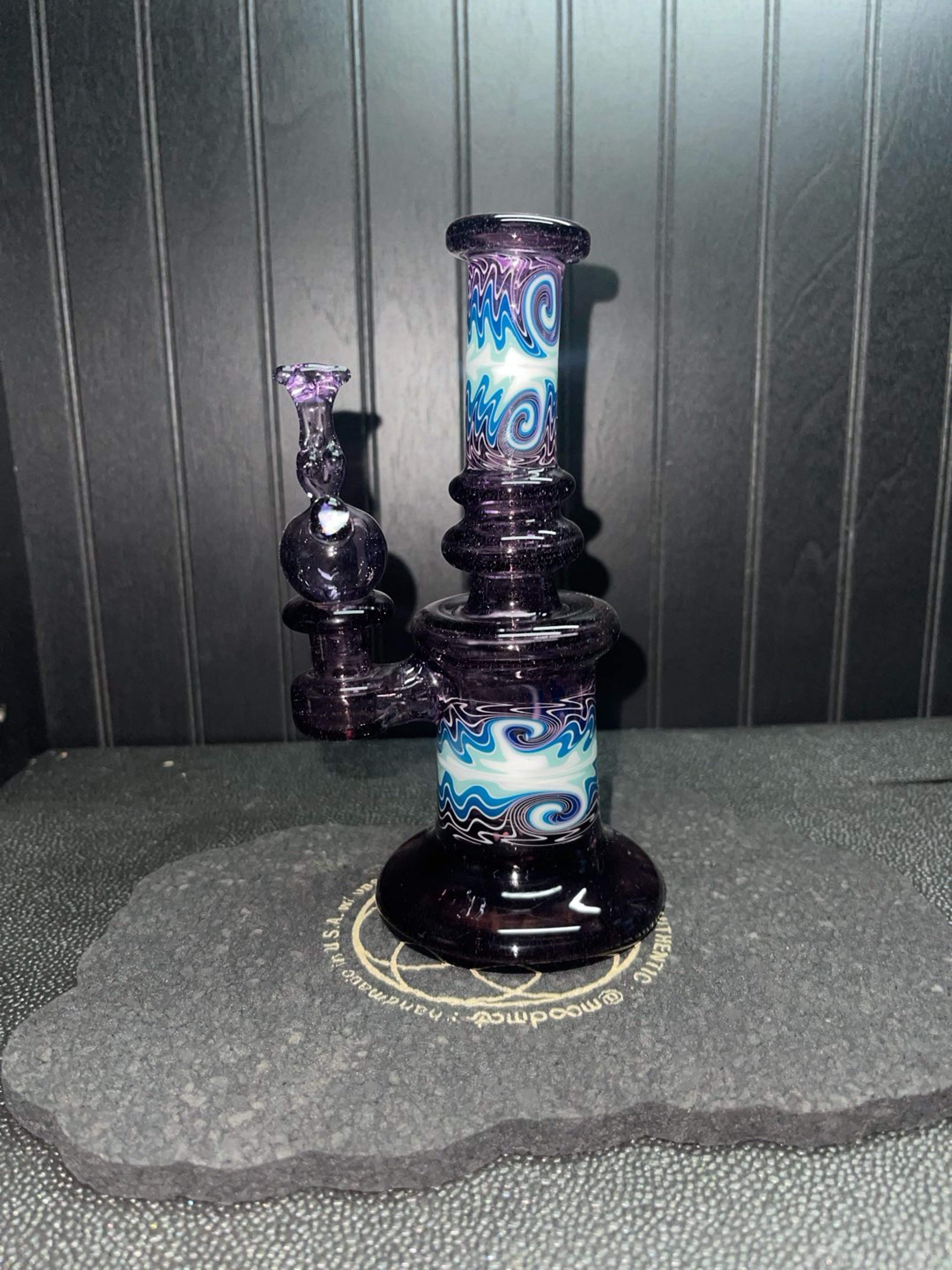 Preview pic of Bhomb Bhomb banger hanger