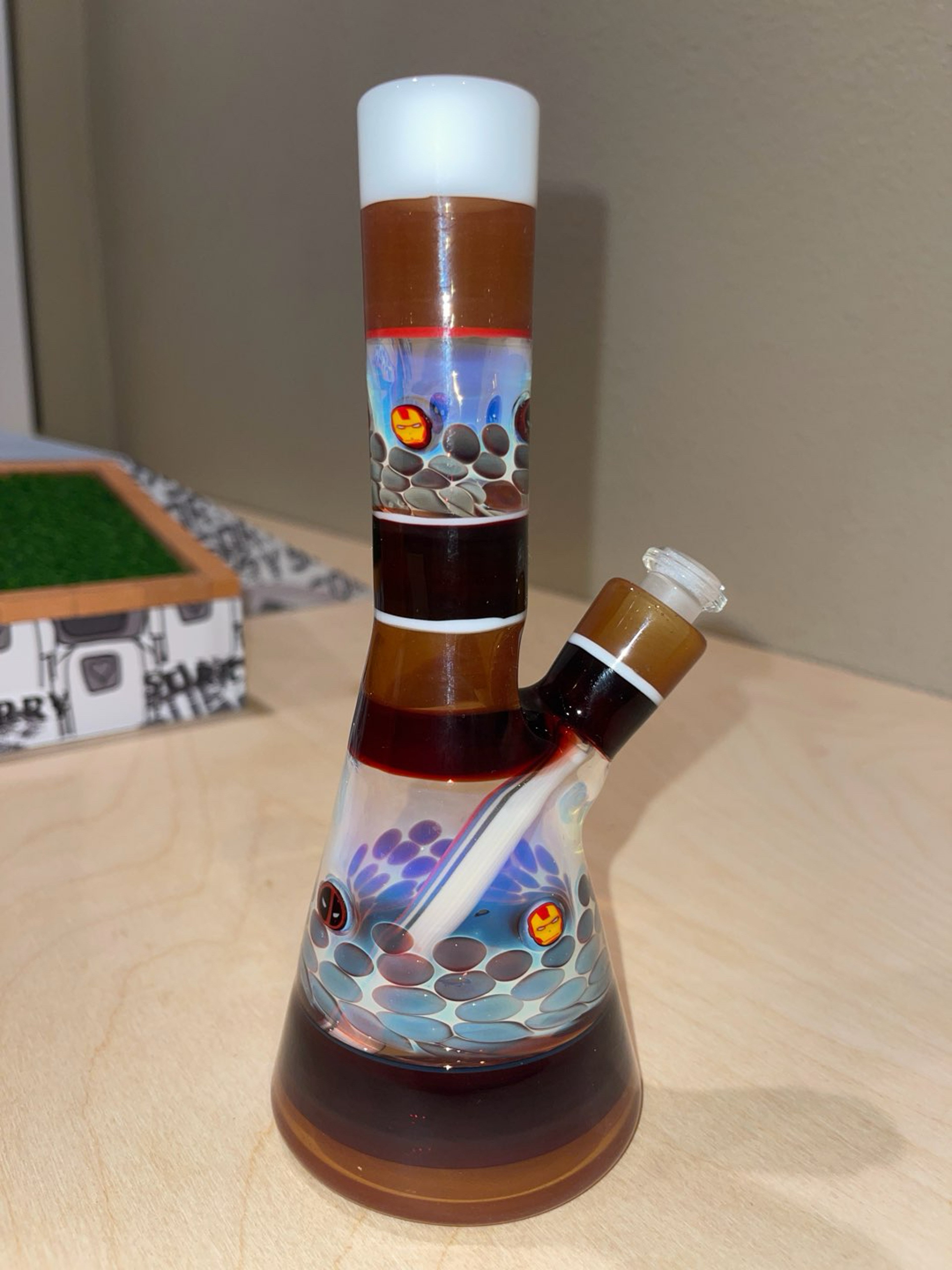 Preview pic of Nes glass