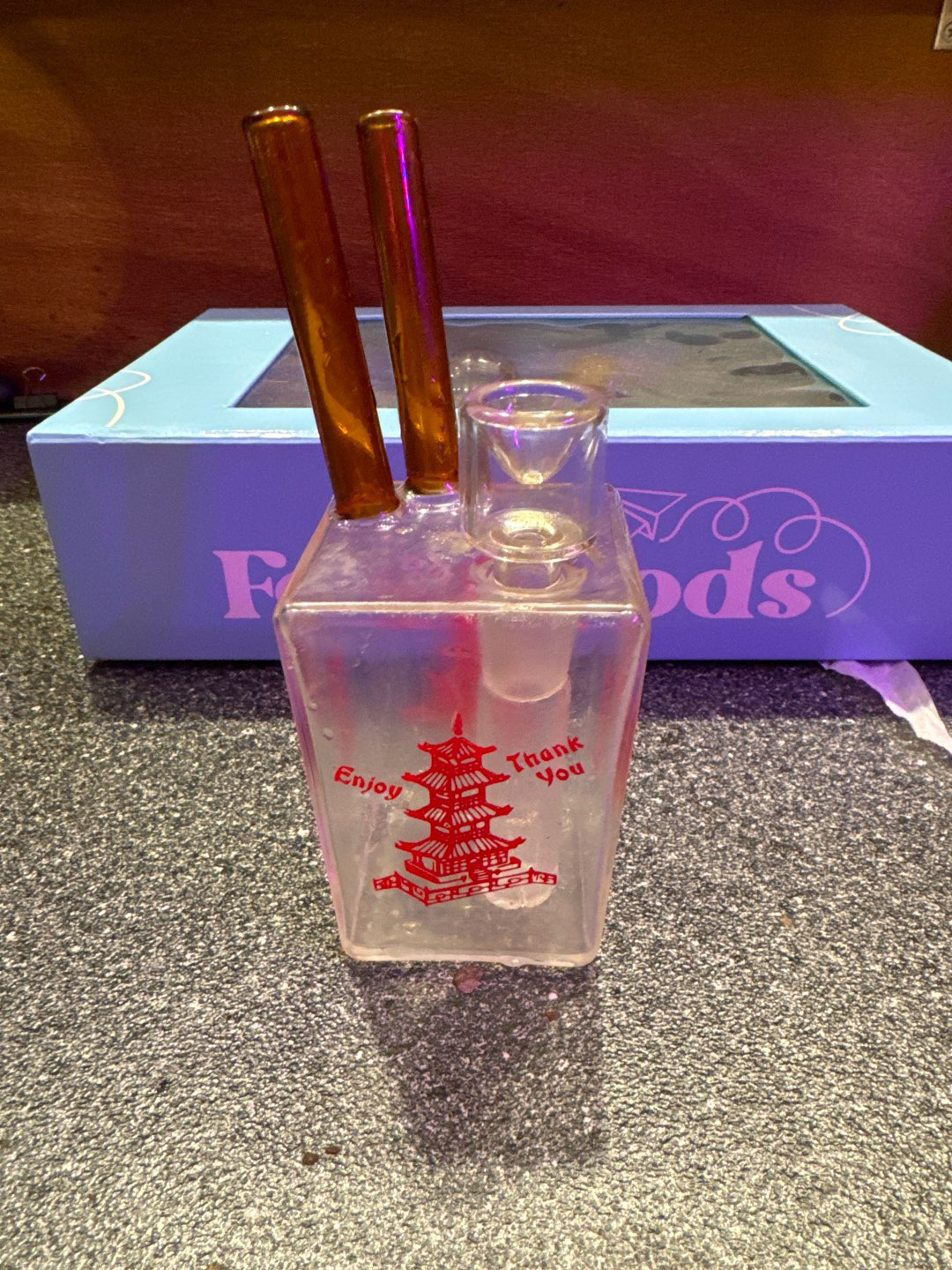 Preview pic of HEMPER - Chinese Takeout Bong 6"