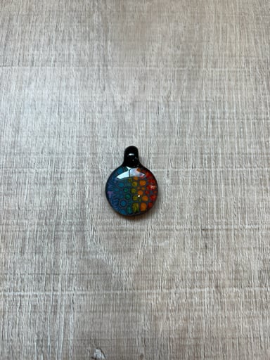 Preview pic of Icke glass pendant