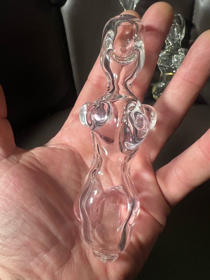 Glass figure pipe Image 1