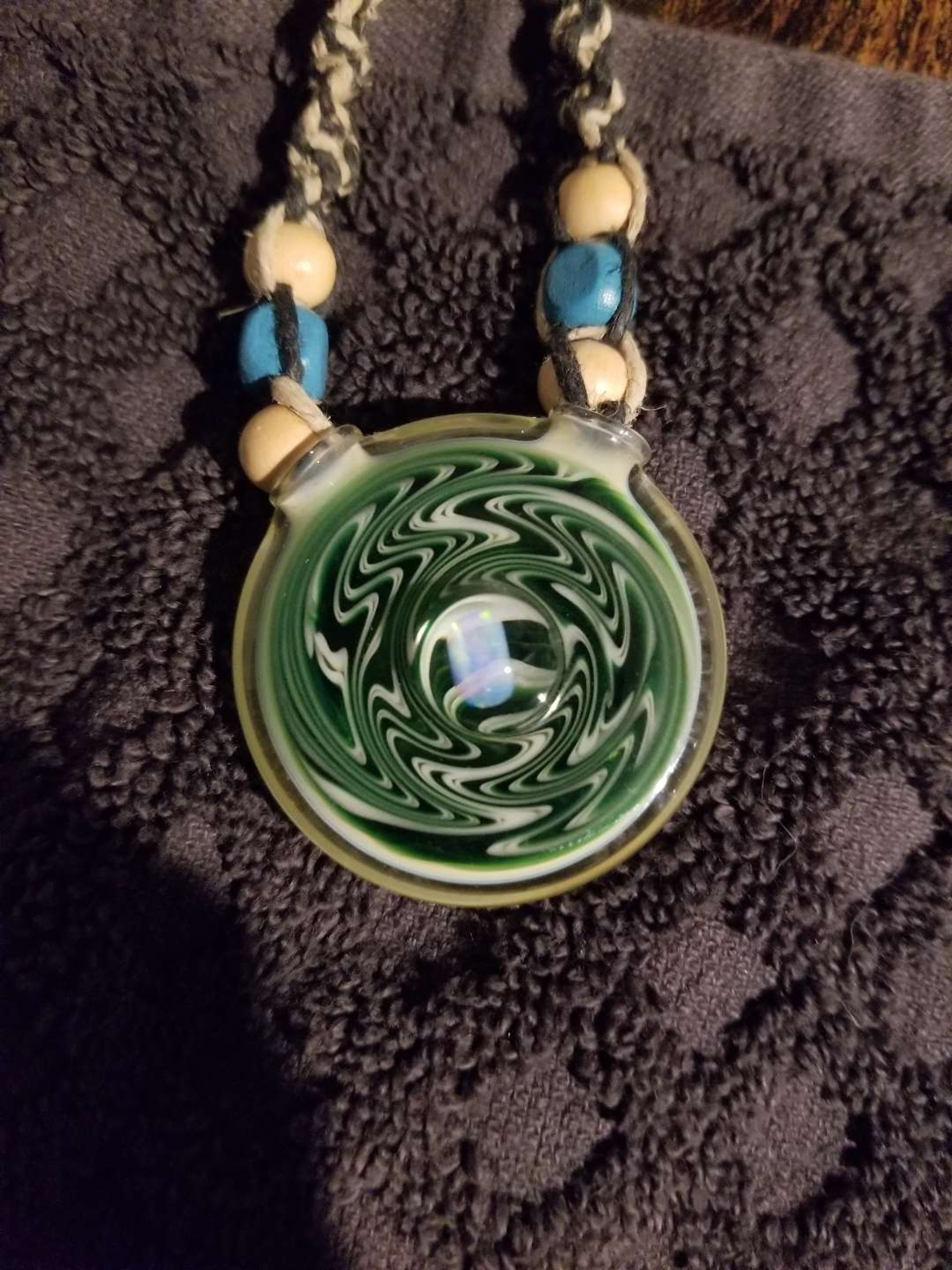 Preview pic of Pho sco wig wag pendy