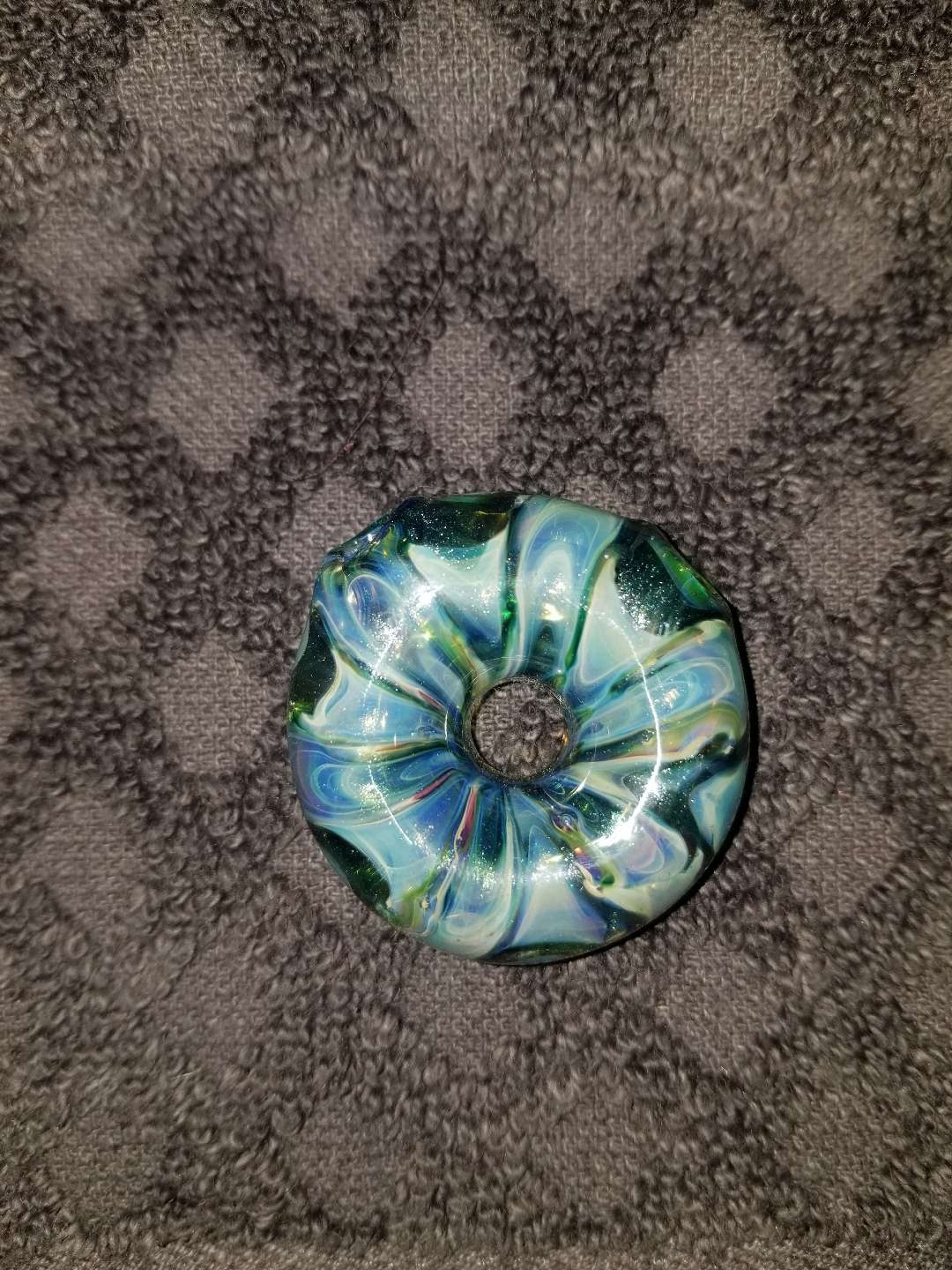 Preview pic of Donut pendy