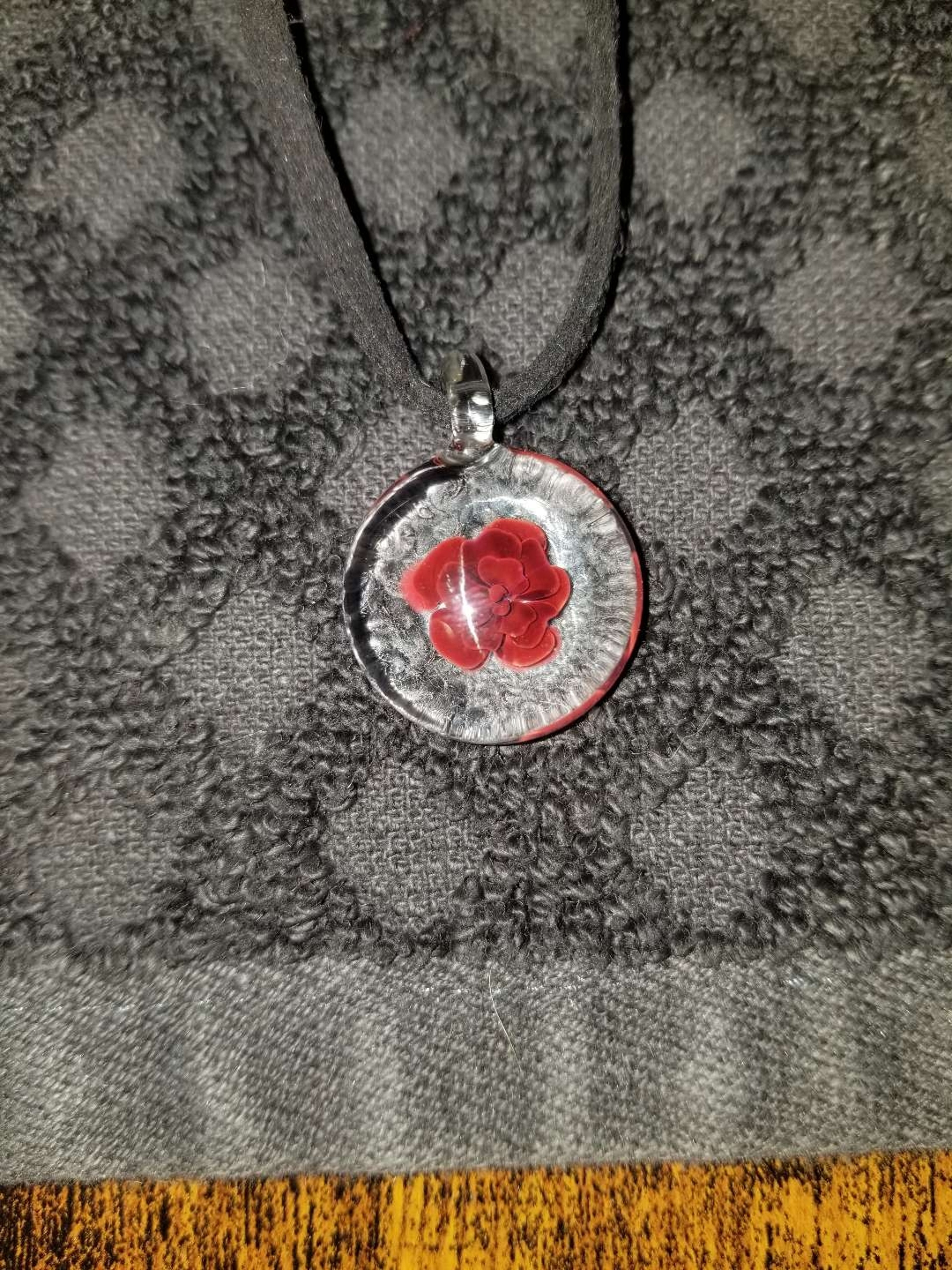 Preview pic of Rose pendant