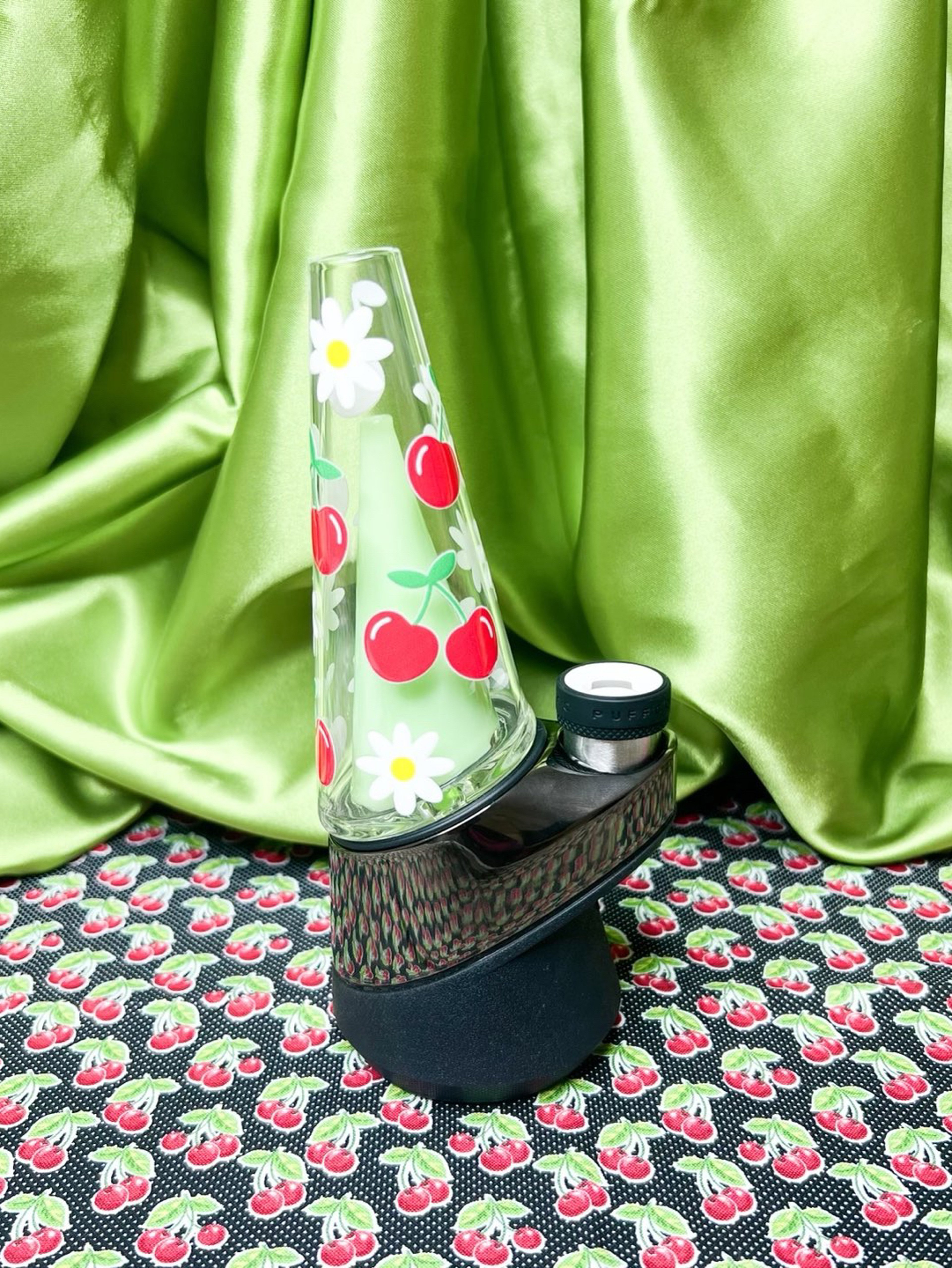 Preview pic of Puffco Peak Device + Cherries Replacement Glass