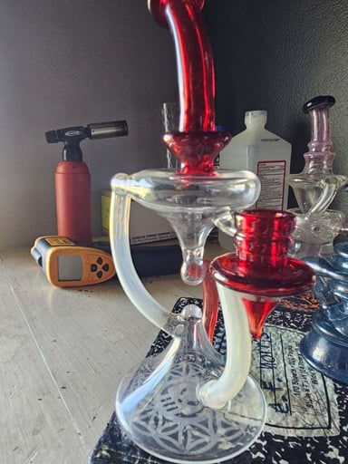 Preview pic of Casa Glass Floating Recycler w/ opal