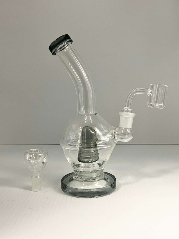 Beautiful and Handy Transparent Glass Rig