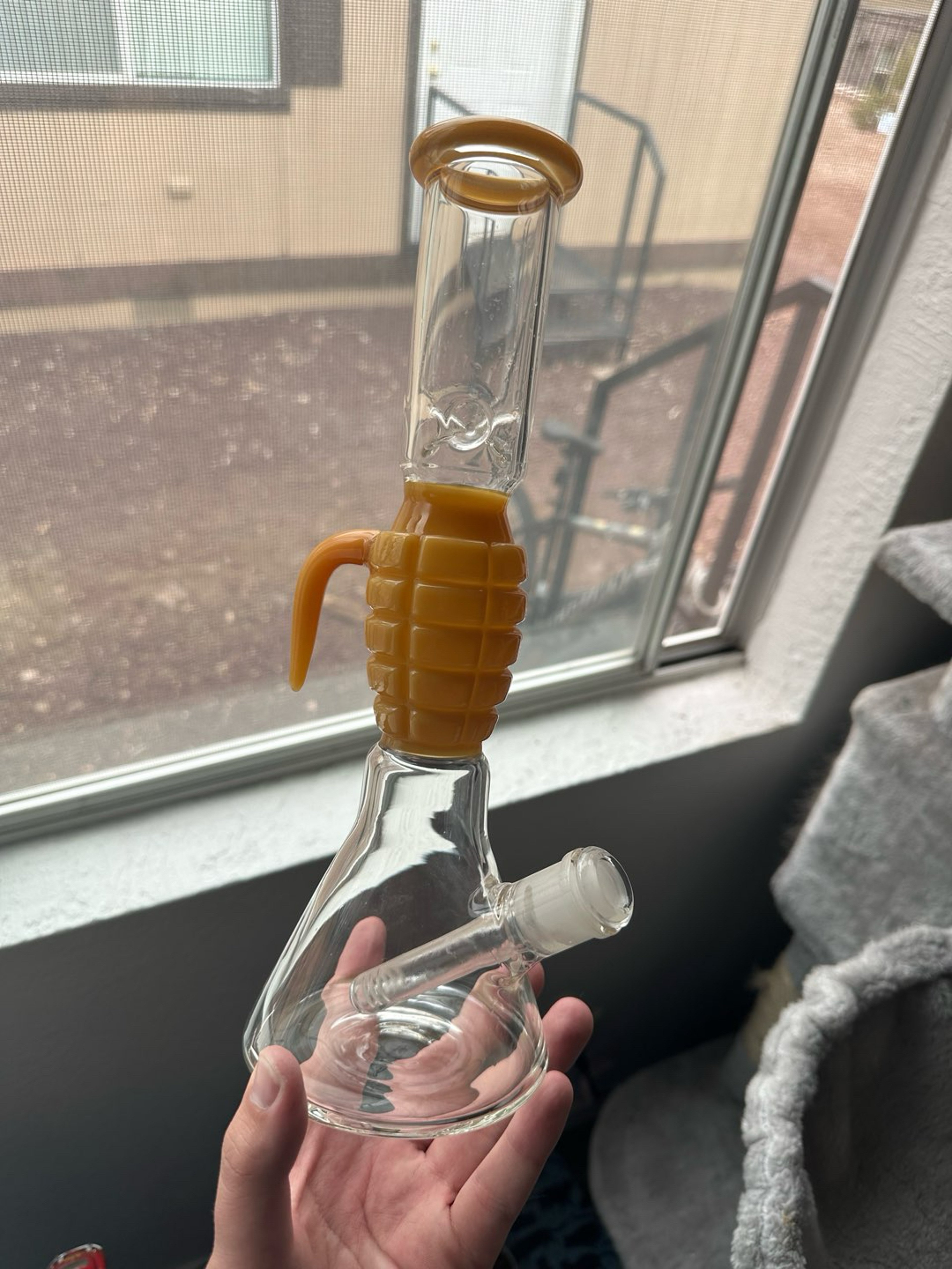 Preview pic of MK100 12″ Grenade Beaker
