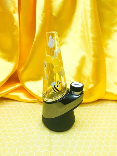 Preview pic of New Puffco Peak Device + Bee Replacement Glass