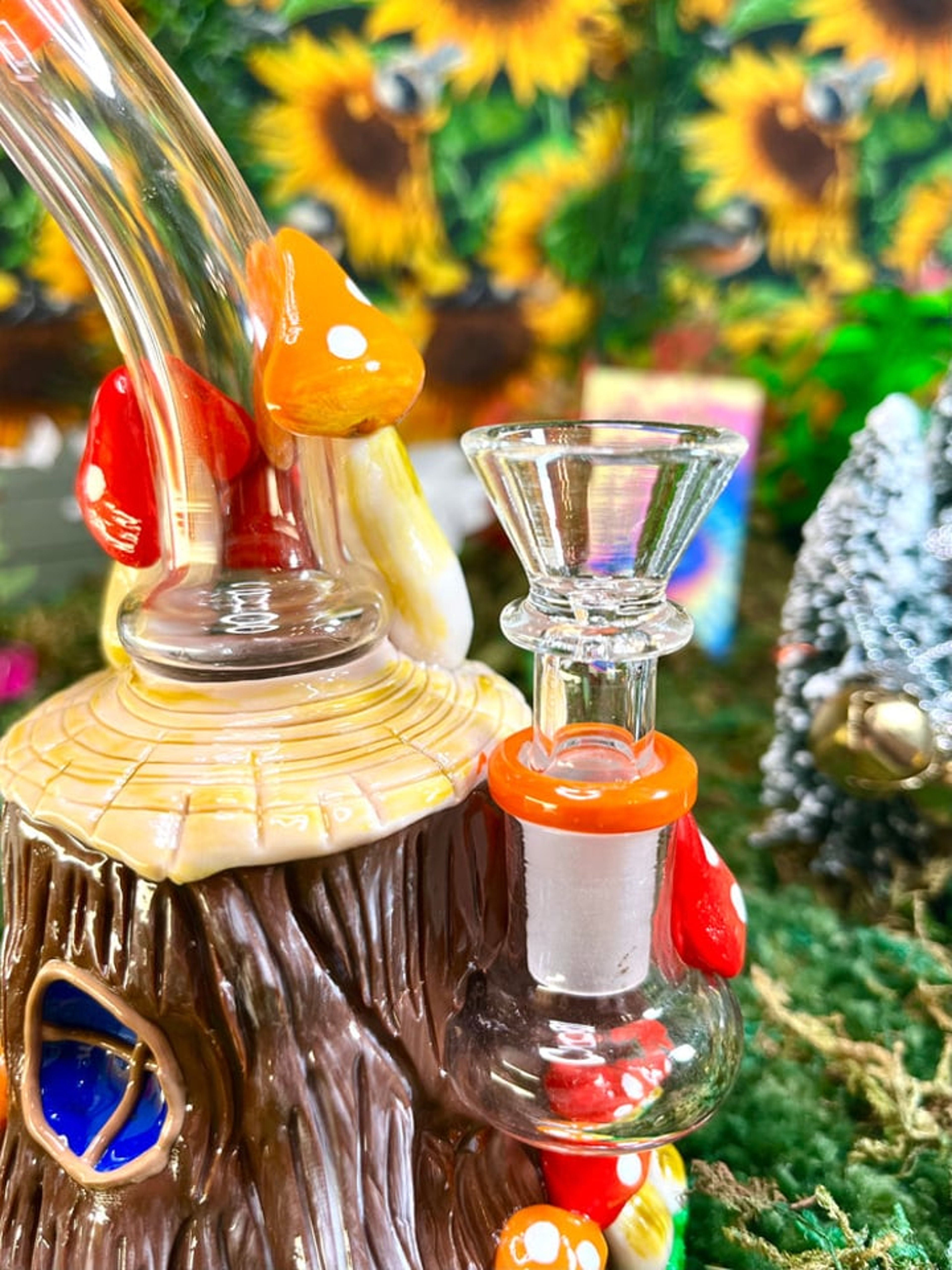 Preview pic of Mushroom Treehouse Glass Ceramic Bubbler