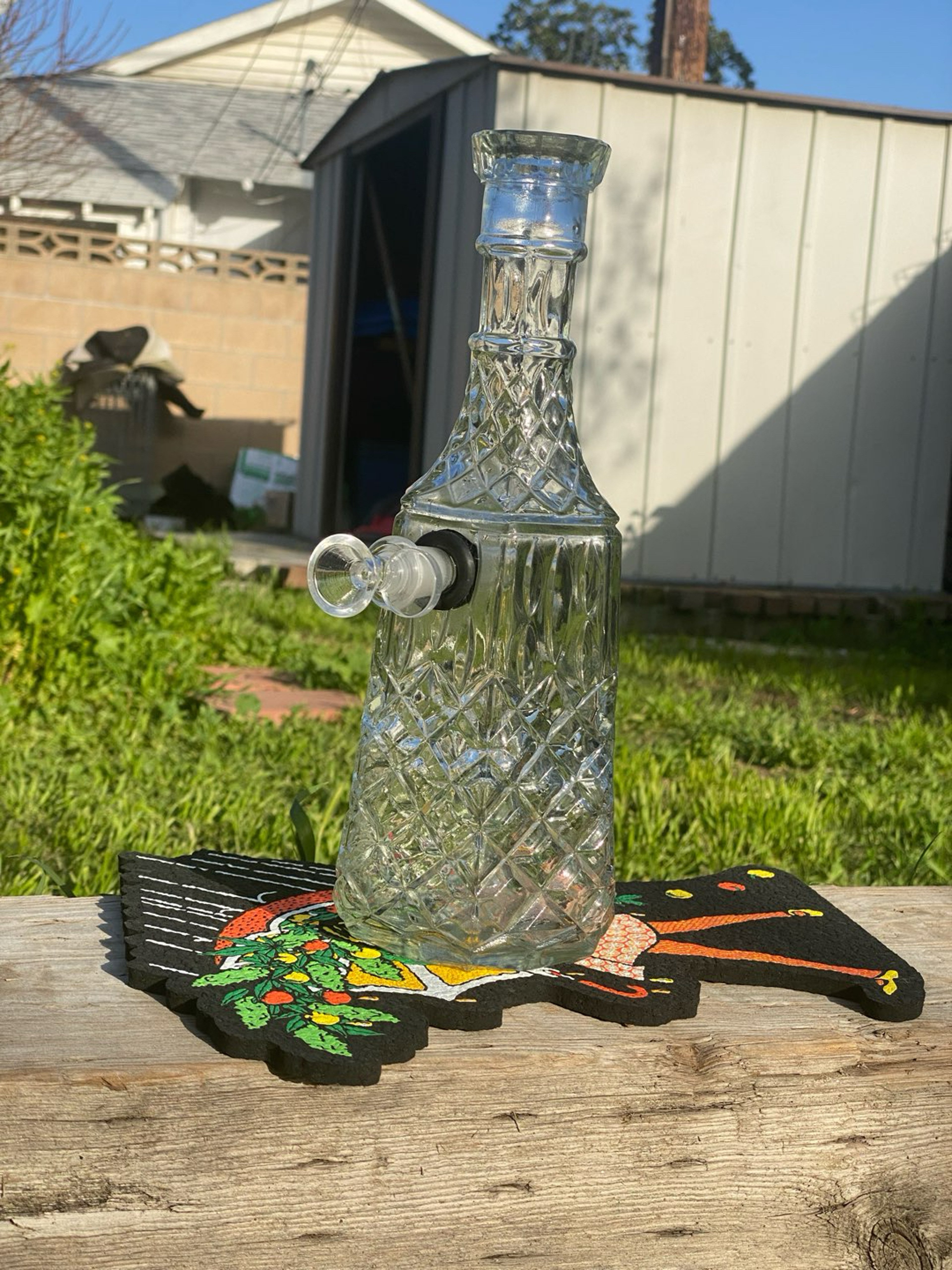 Preview pic of Vintage Brewers Star Cut Decanter Bong