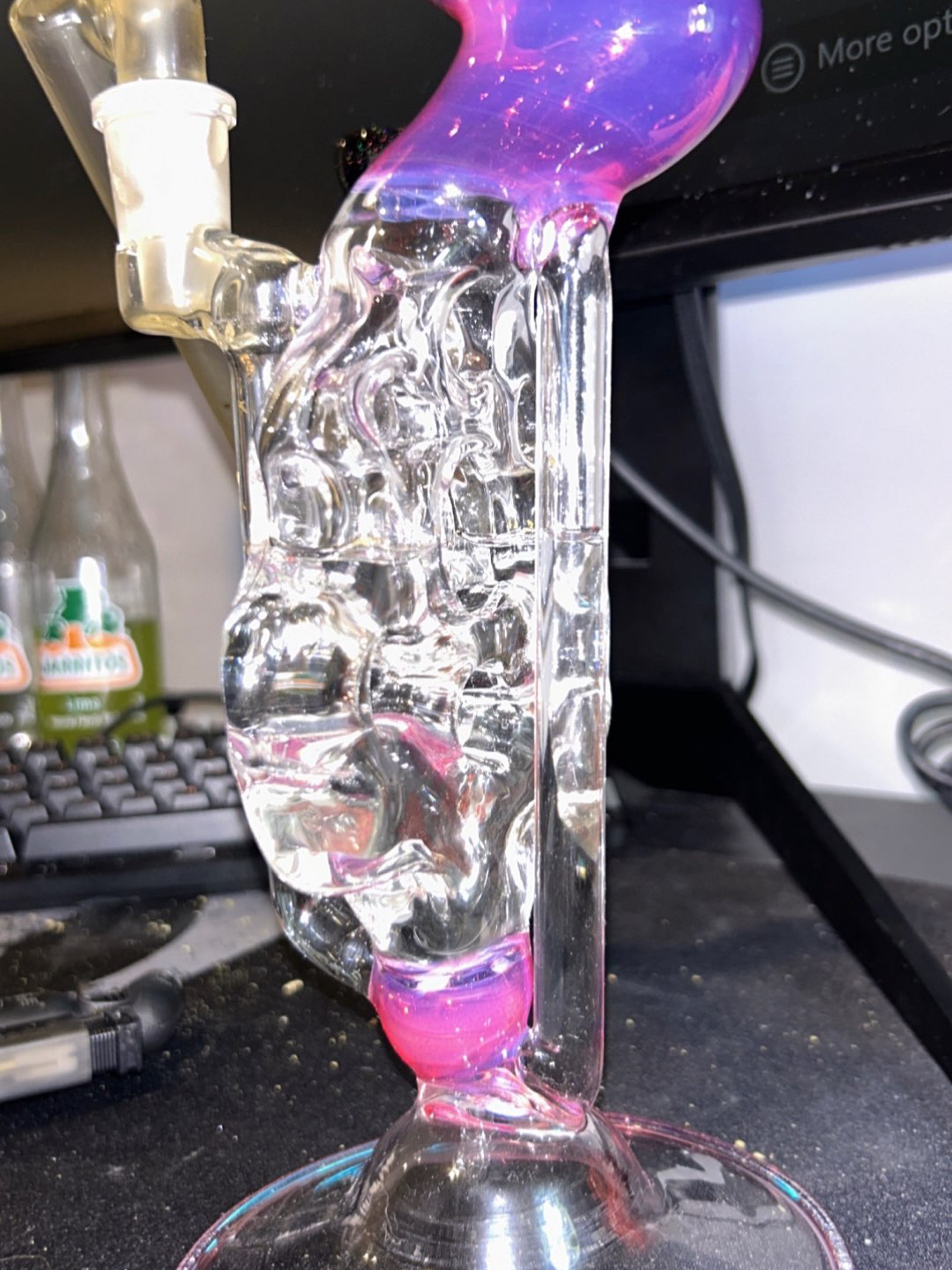 Preview pic of Jakes glass swiss