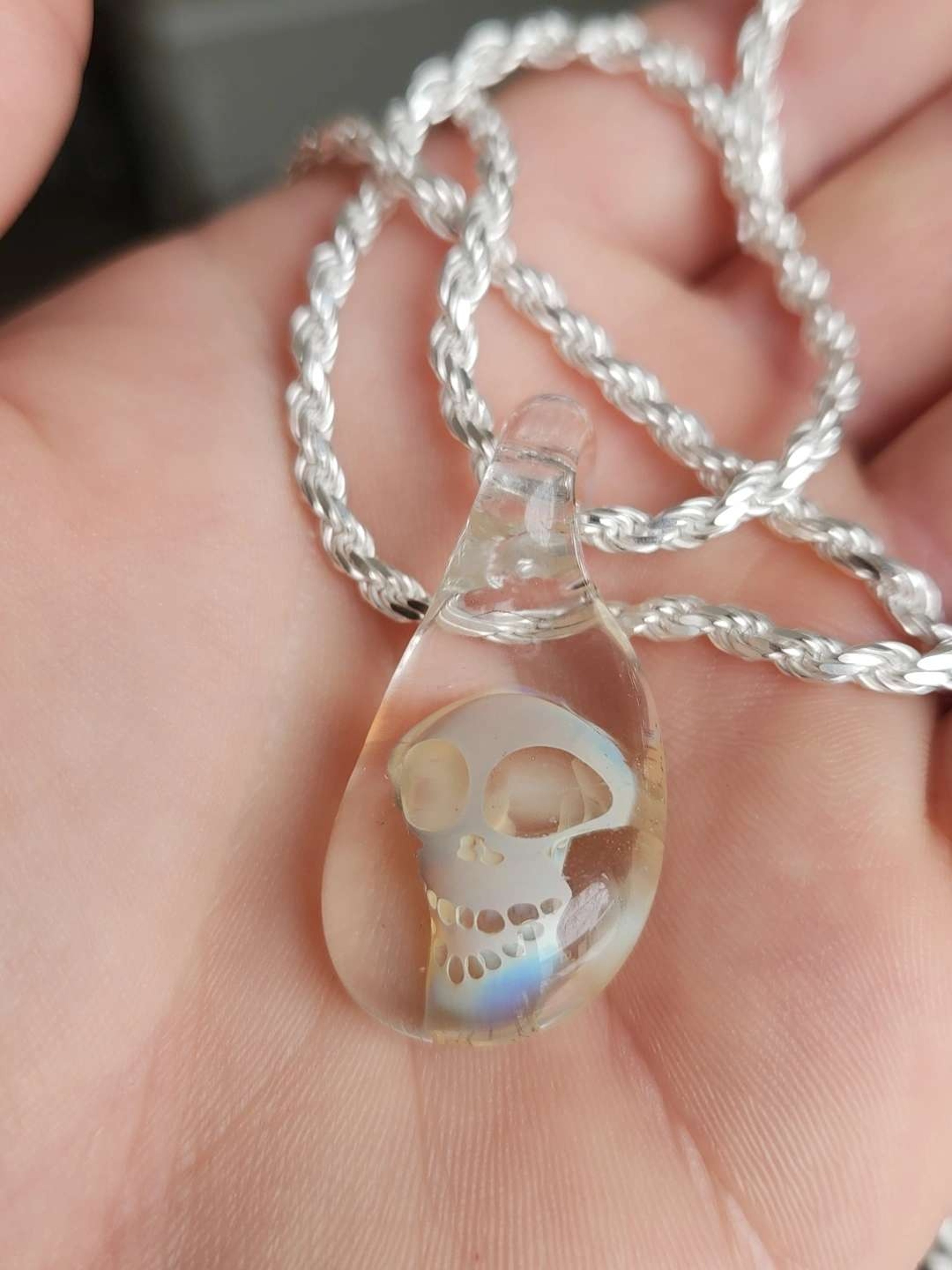 Preview pic of Silver chain