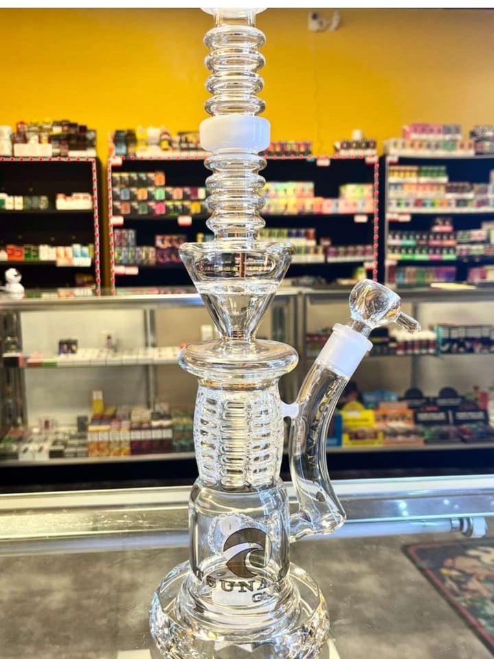 Thick Tusnami Glass Recycler Rig