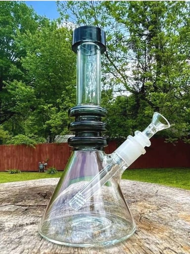 Preview pic of 10" Thick Classic Beaker Glass Rig