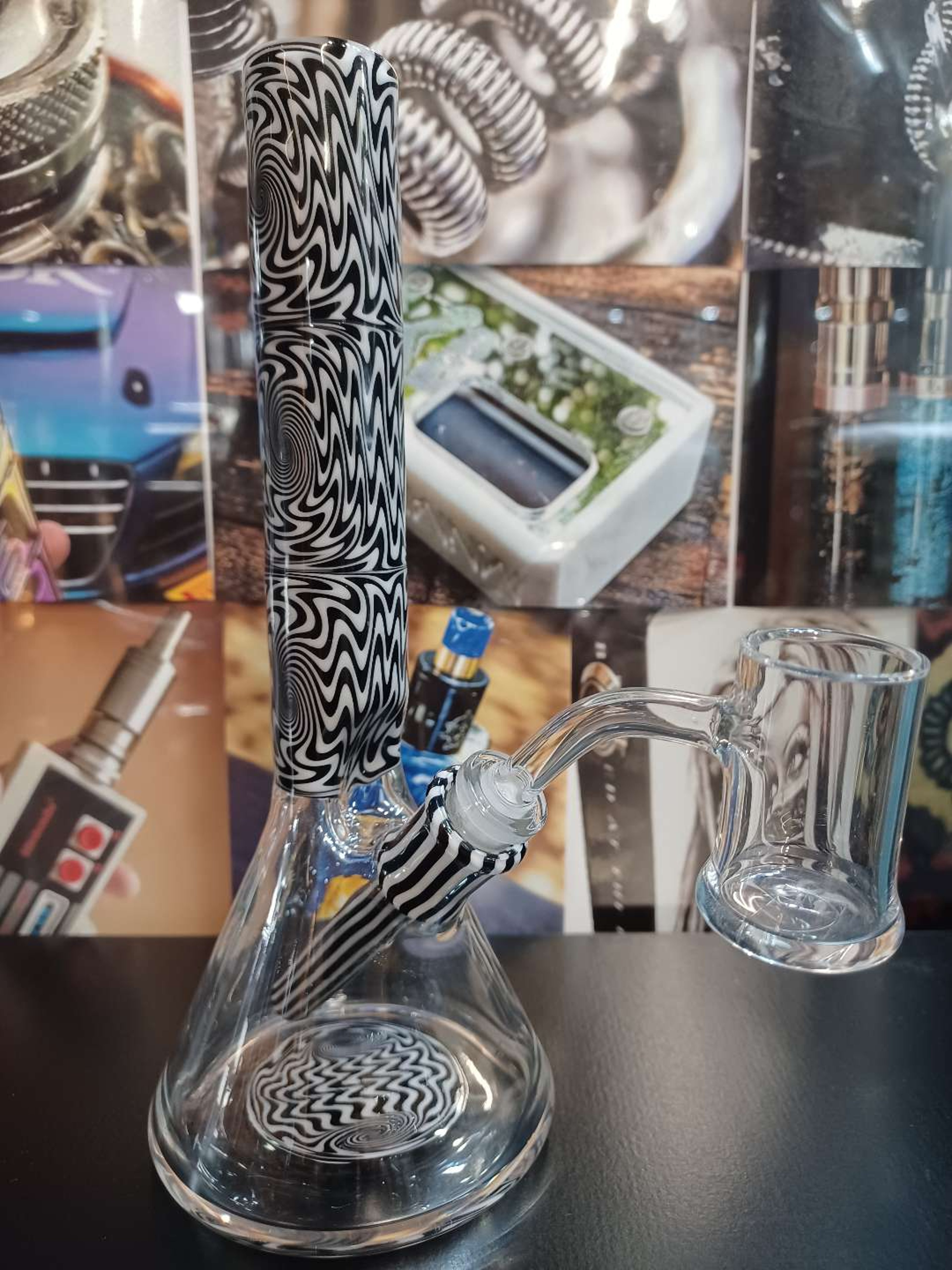Preview pic of Huth Wigwag Mini Beaker 10mm