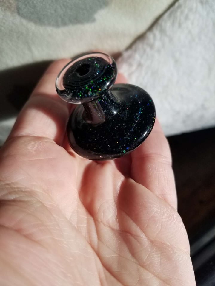 Spinner cap crushed opal