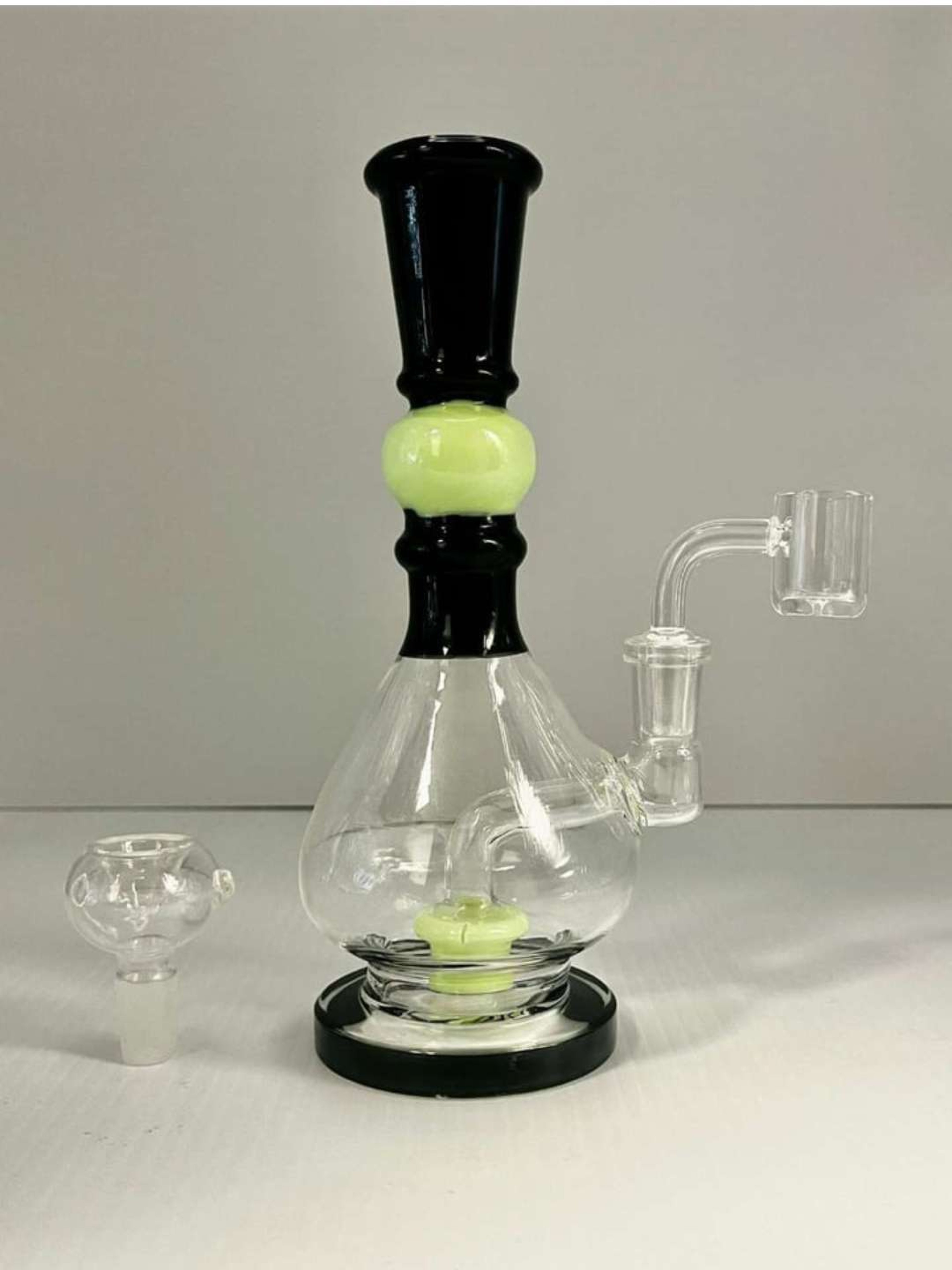 Preview pic of 10" Thick Glass Rig