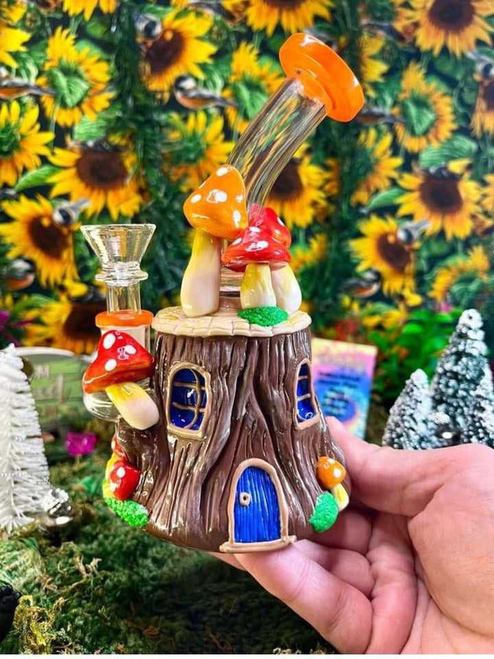Mushroom Treehouse Ceramic Glass Bubbler