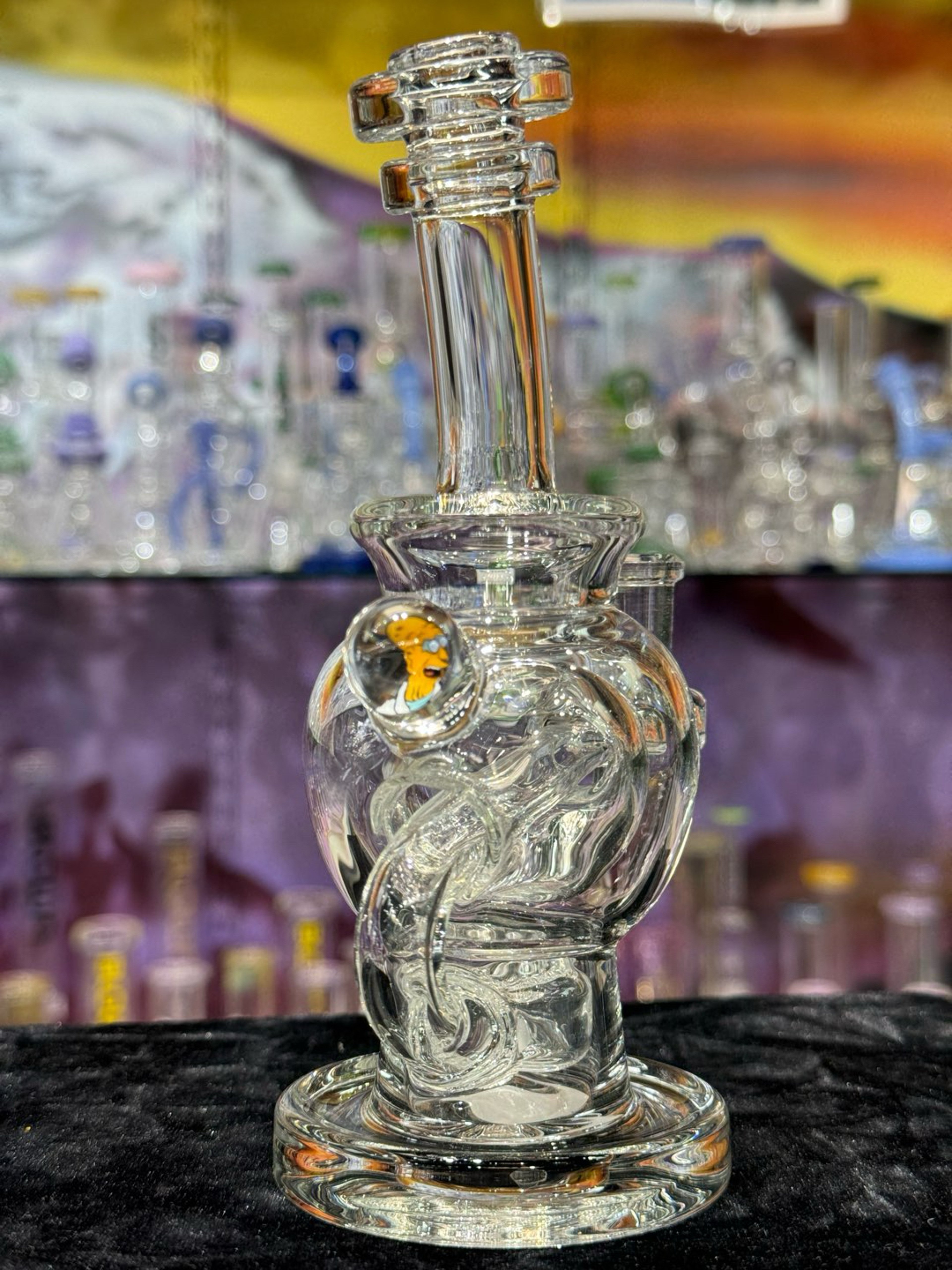 Preview pic of Ball Rig w Futurama Millie from Dynamic Glass