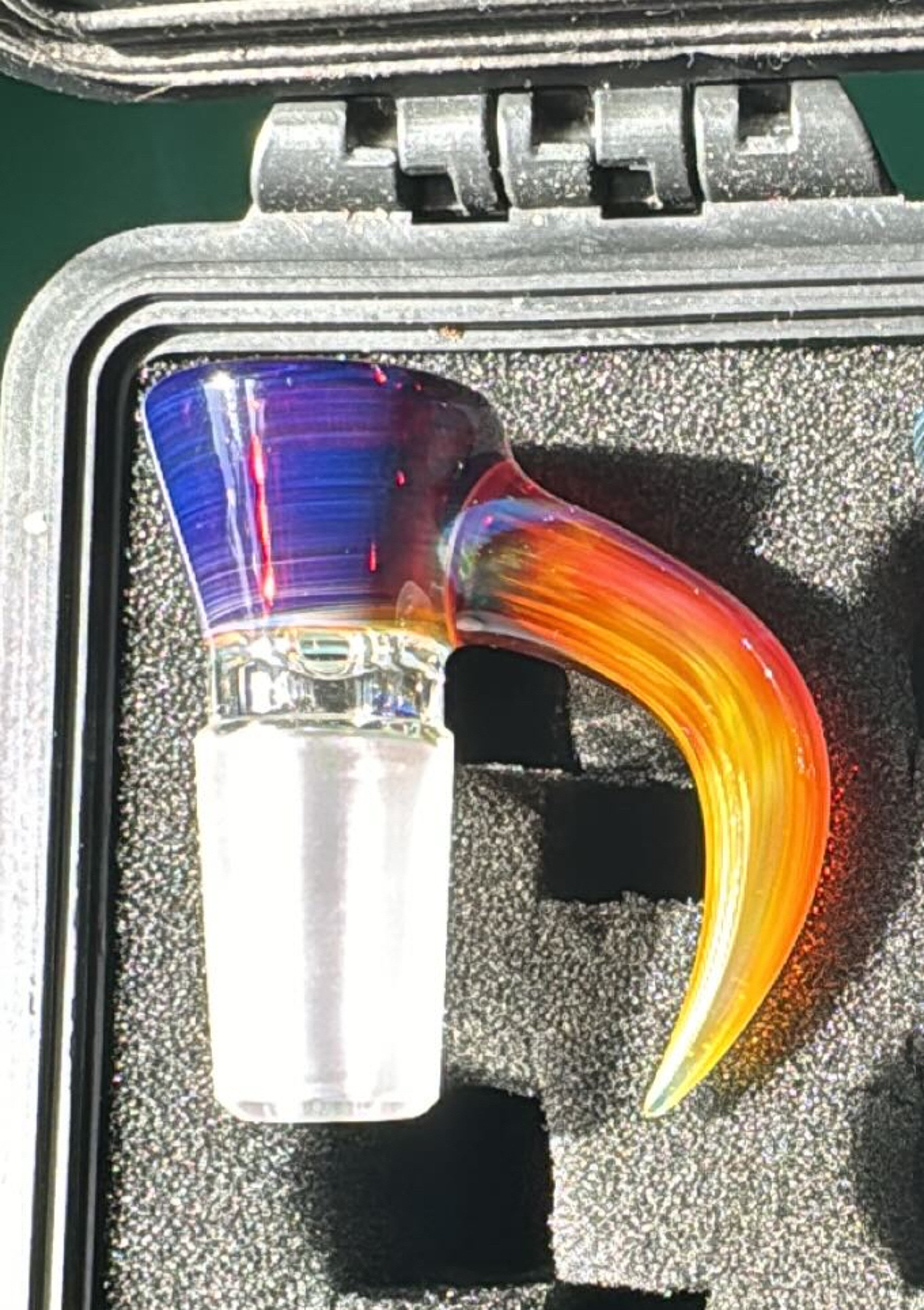 Preview pic of Full accent amber purple sovereignty slide