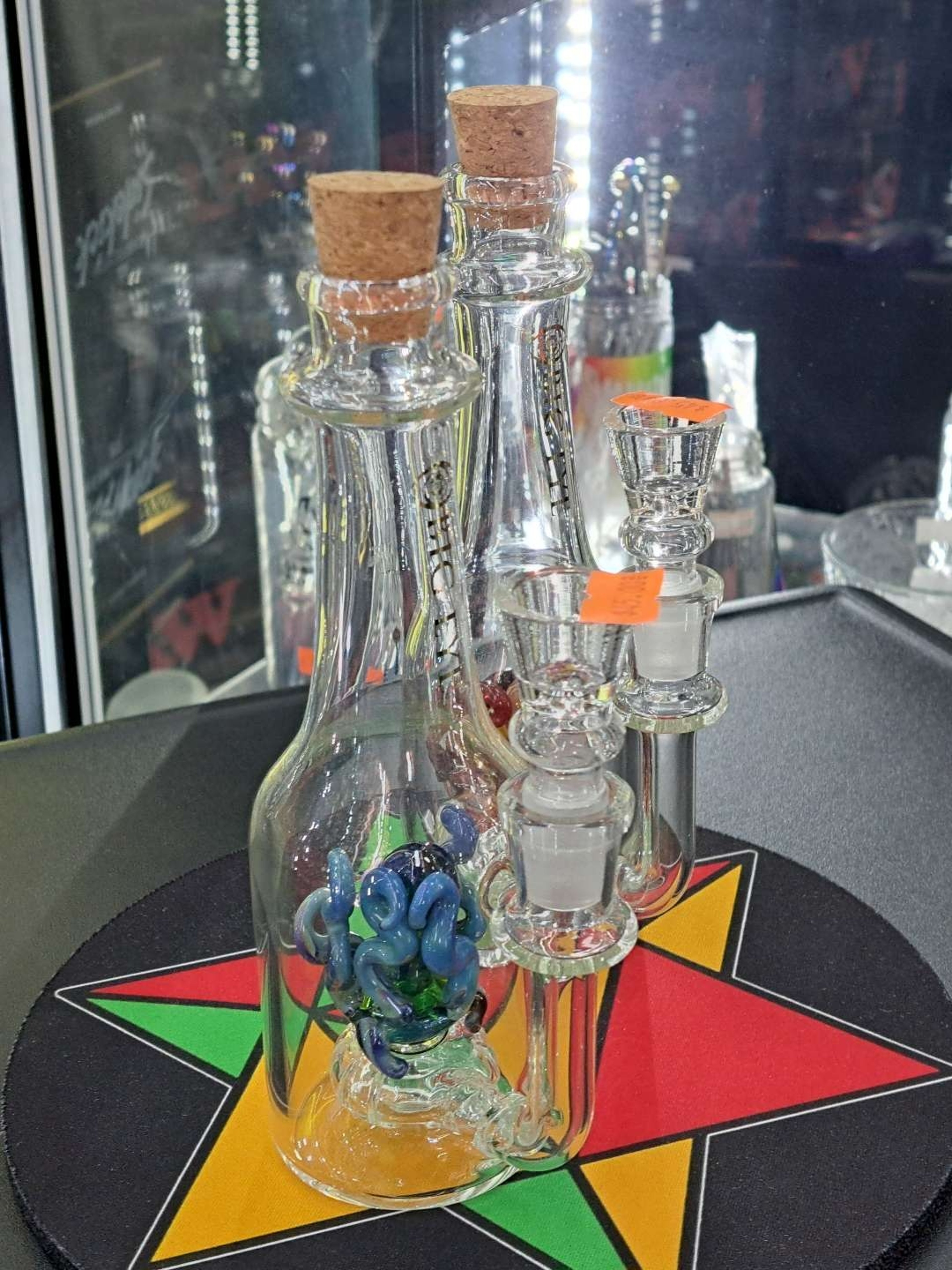 Preview pic of Squid in Glass Bong