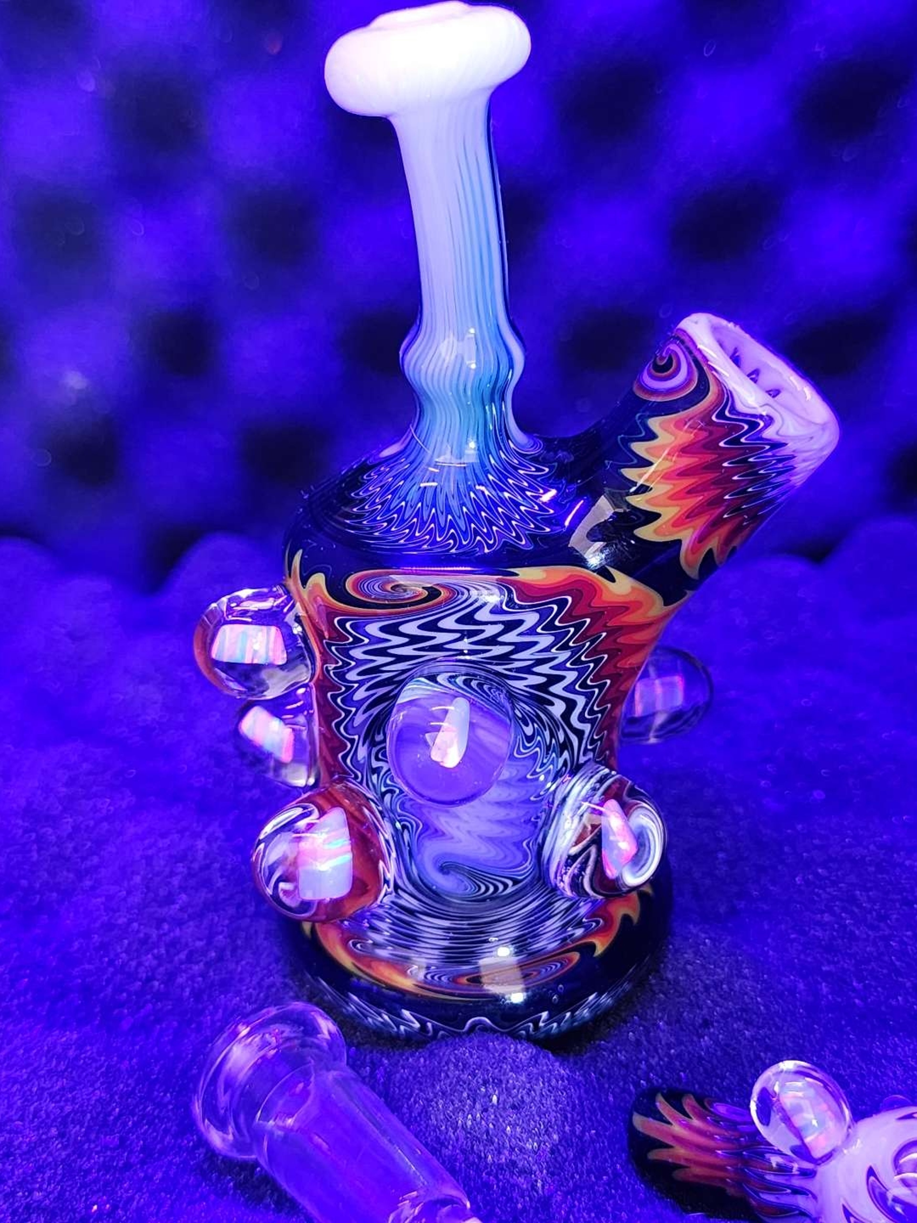 BakerTheGlassMaker 10mm UV Reactive Full Illuminati Wig-Wag Rig image 0