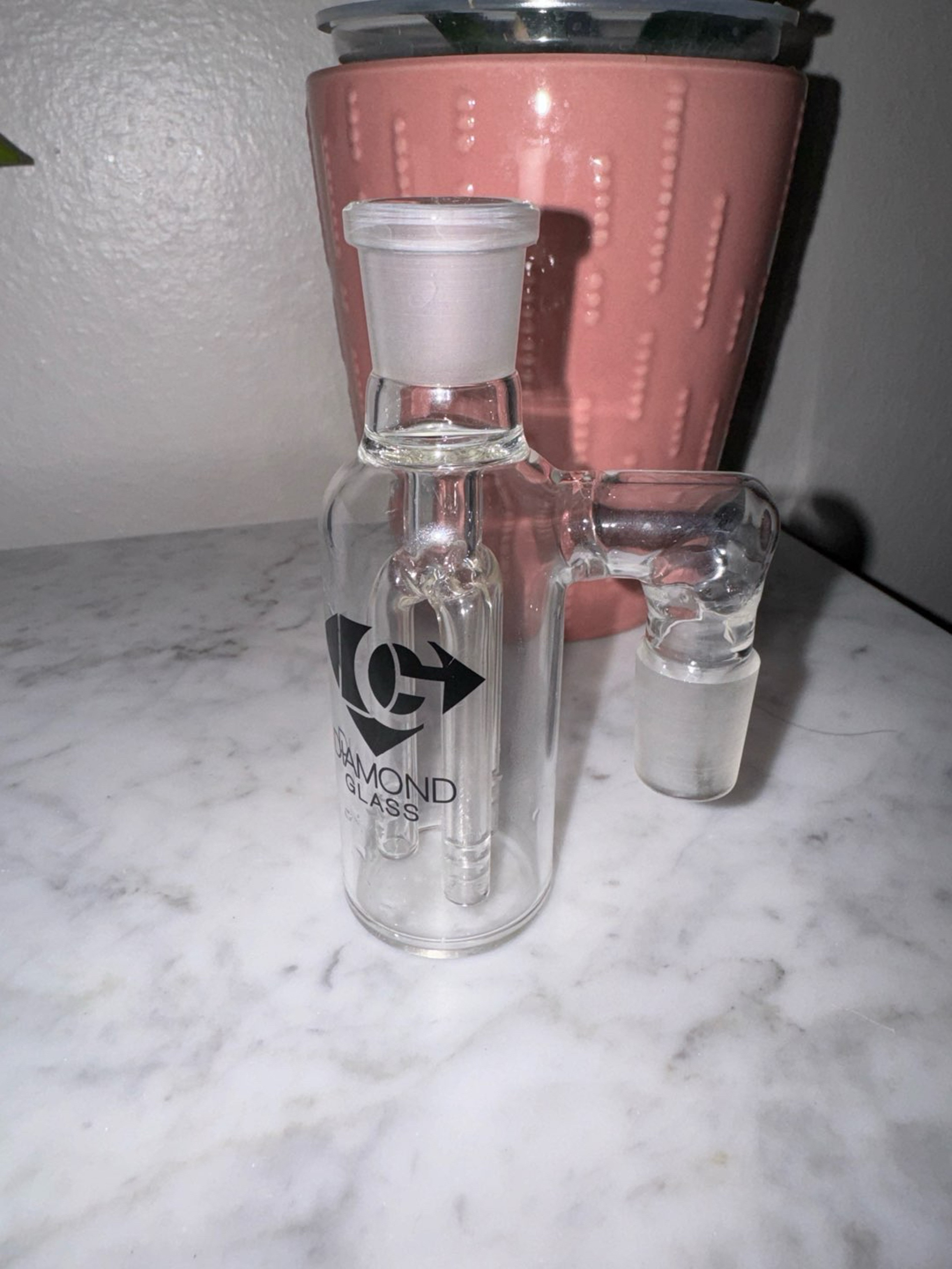Preview pic of Diamond glass 3 arm ash catcher