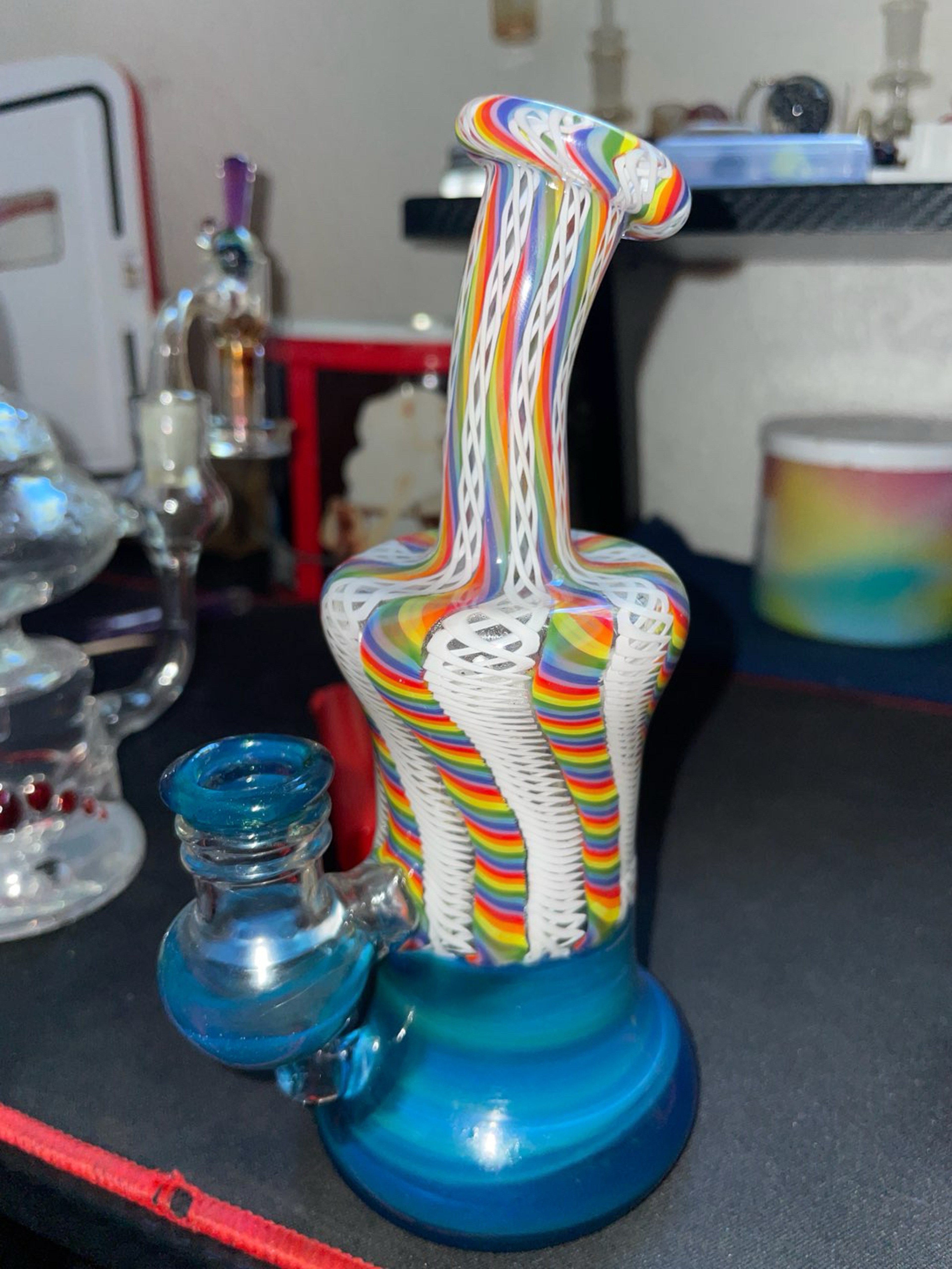Preview pic of Costa glass gill perc