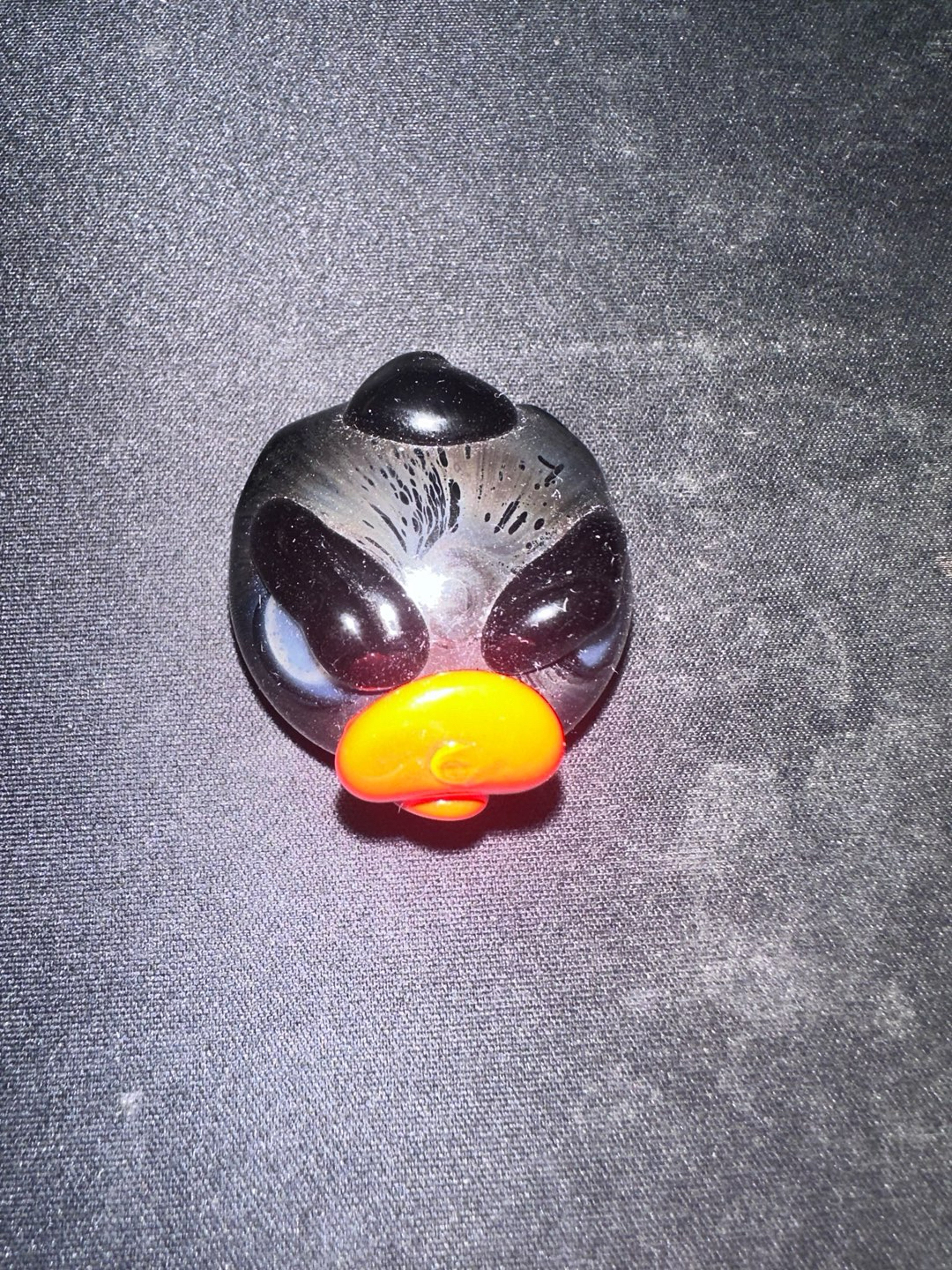 Preview pic of Sokul glass duck pendy