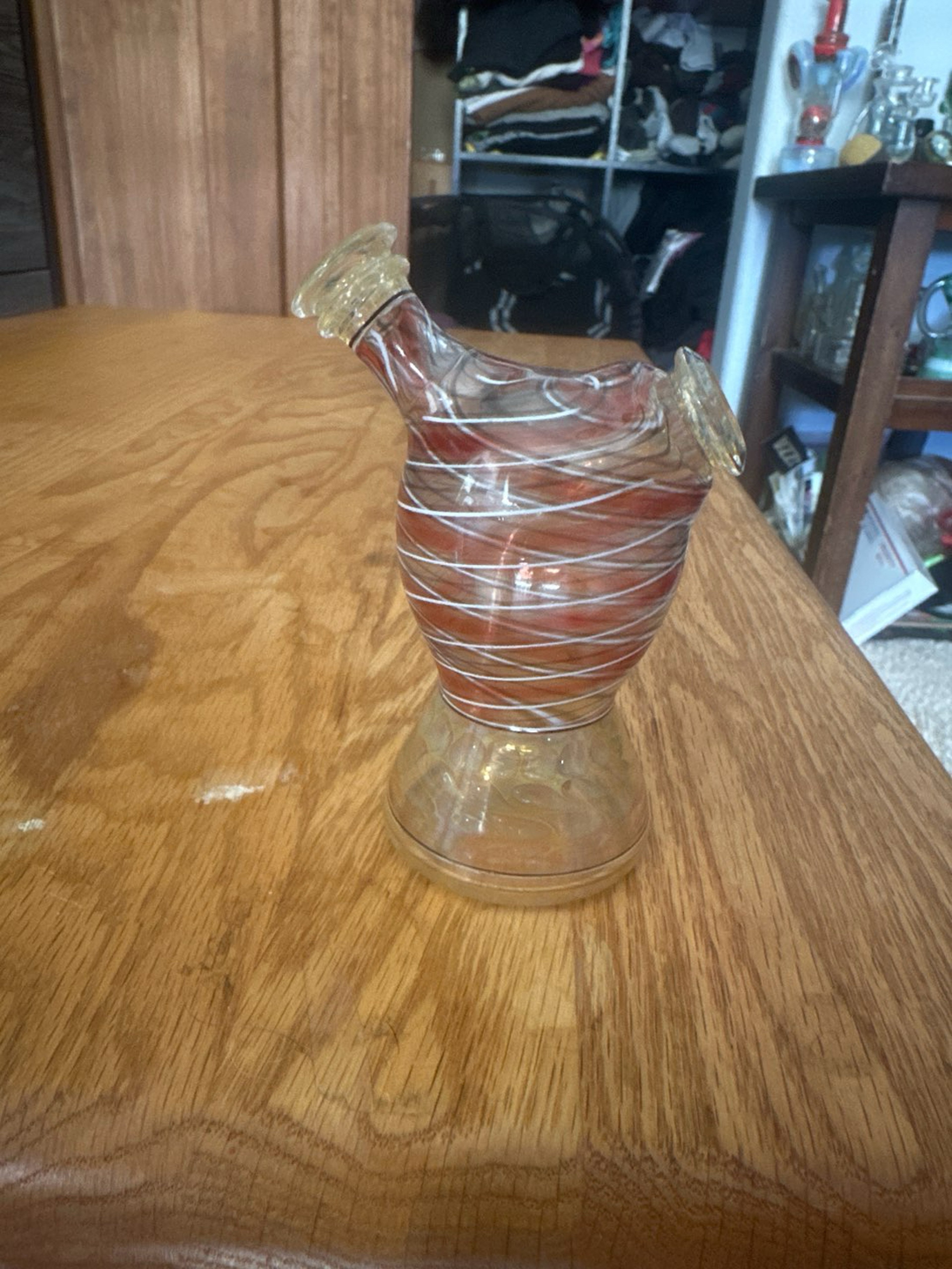 Preview pic of Chuck millions glass
