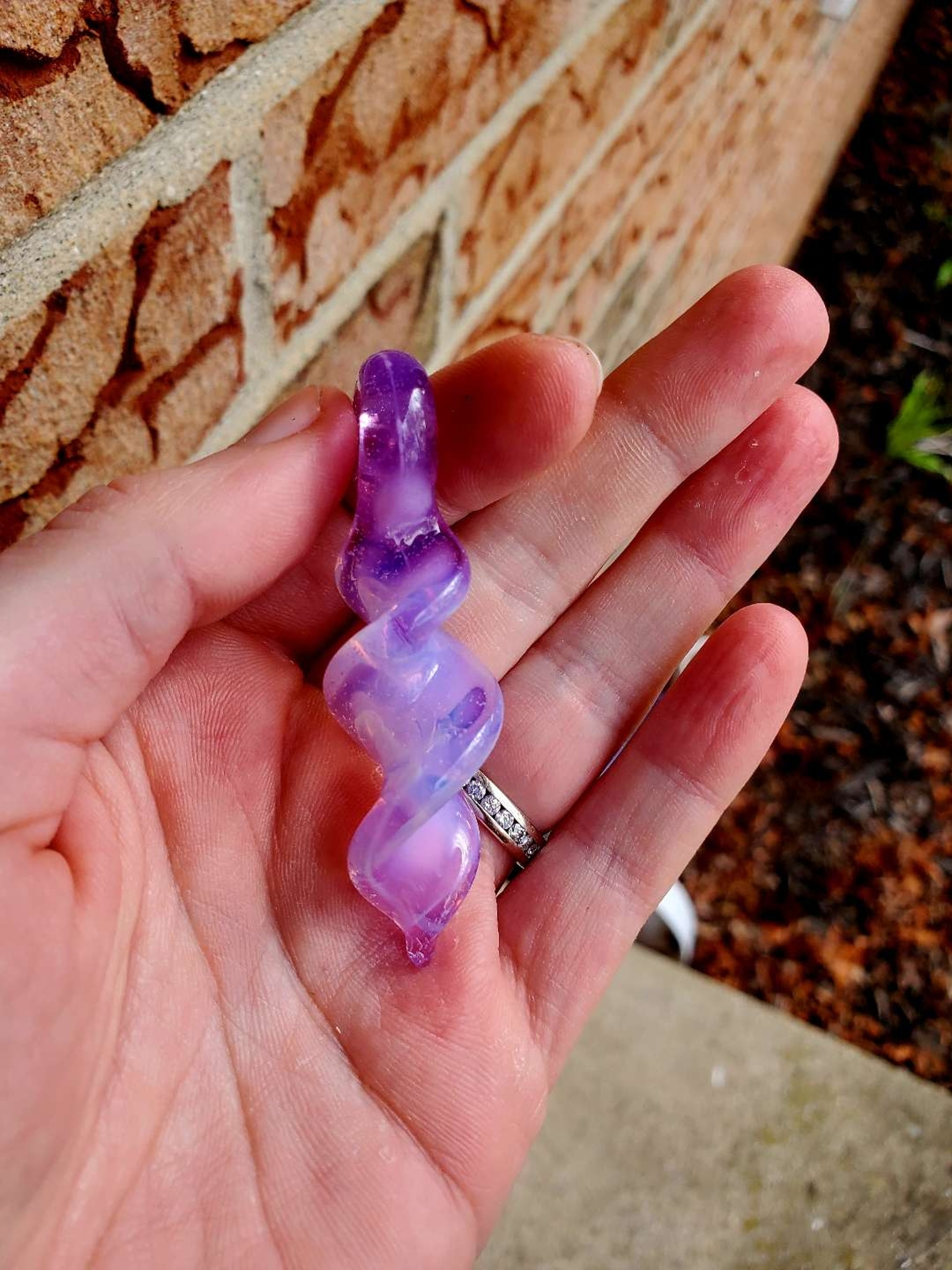 Preview pic of Layered Twist Pendant