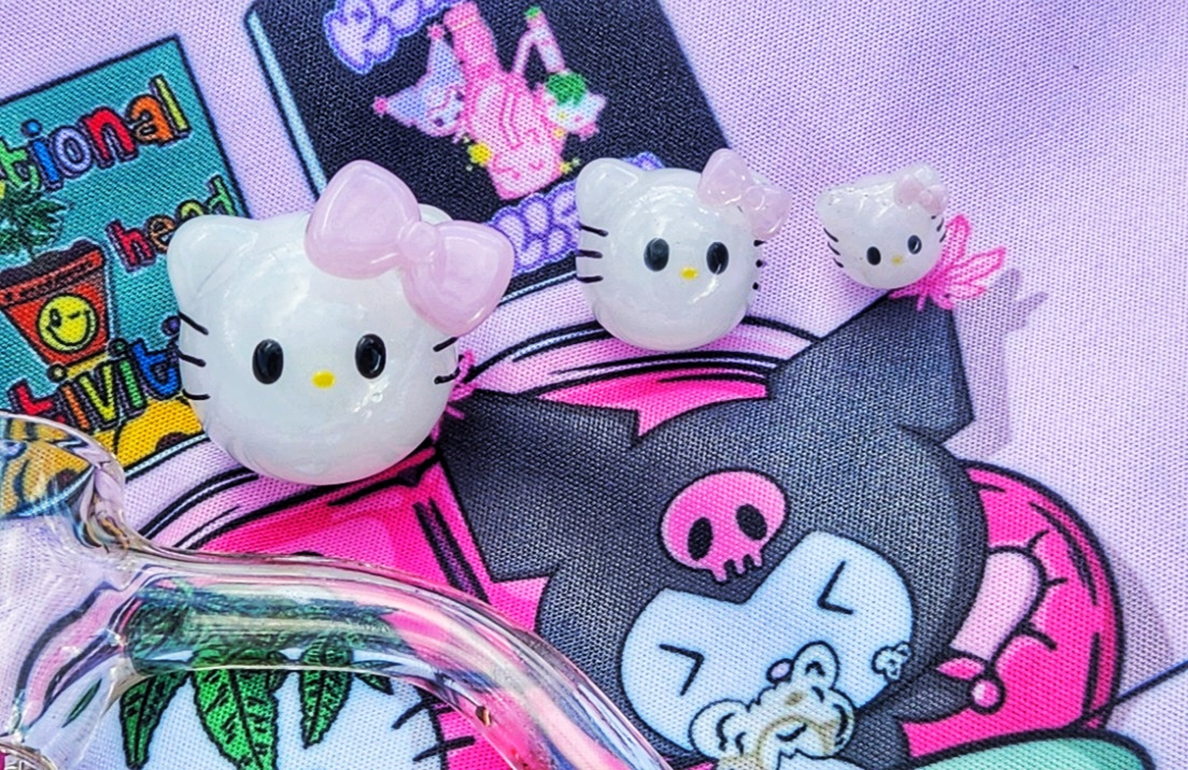 Preview pic of stromboli_glass  hello kitty set