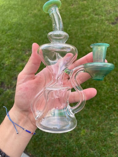 Preview pic of Single arm recycler by Madhatter Glass (now @Aura_Glassworks)