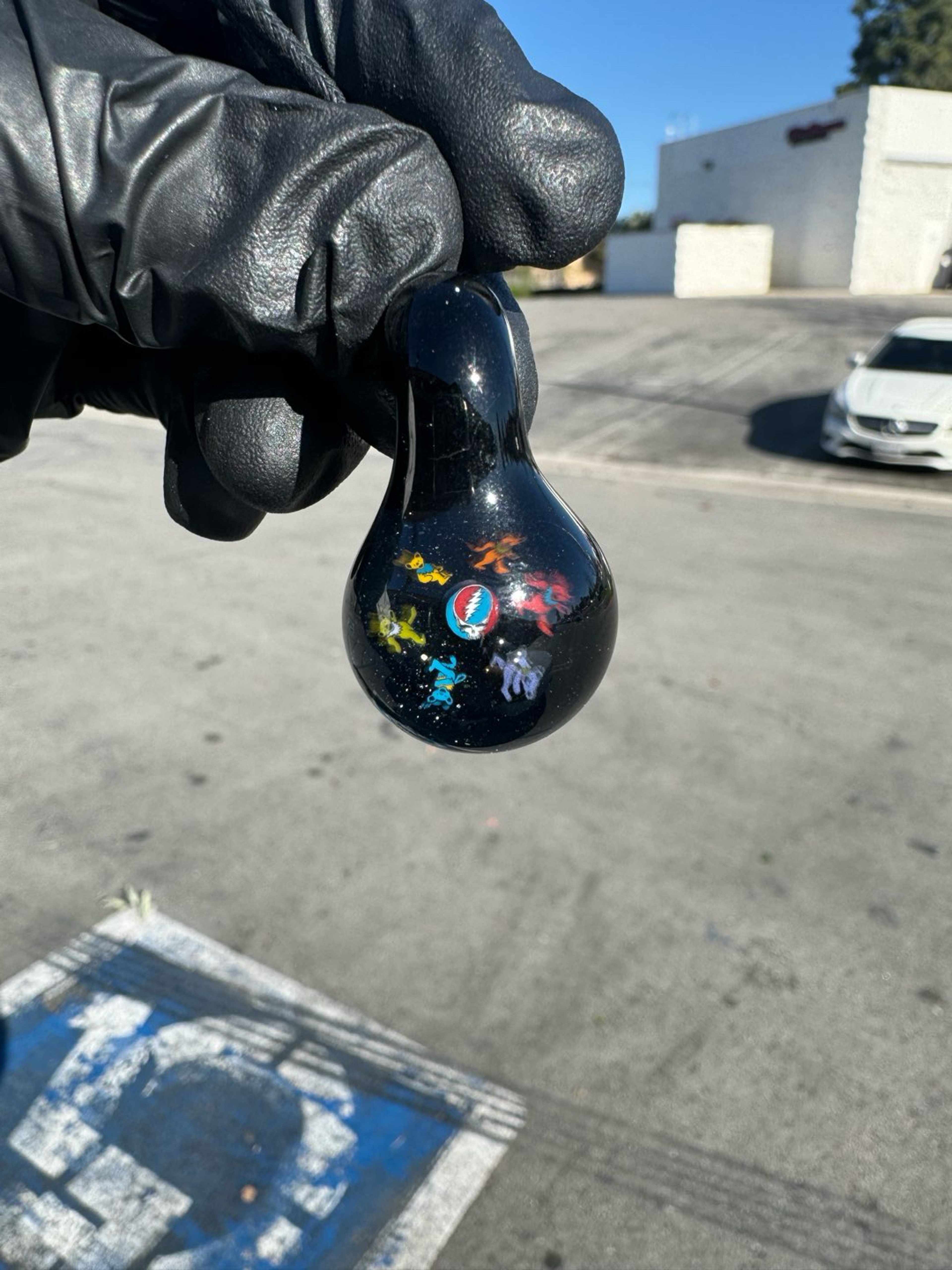 Preview pic of Keys glass black pendy
