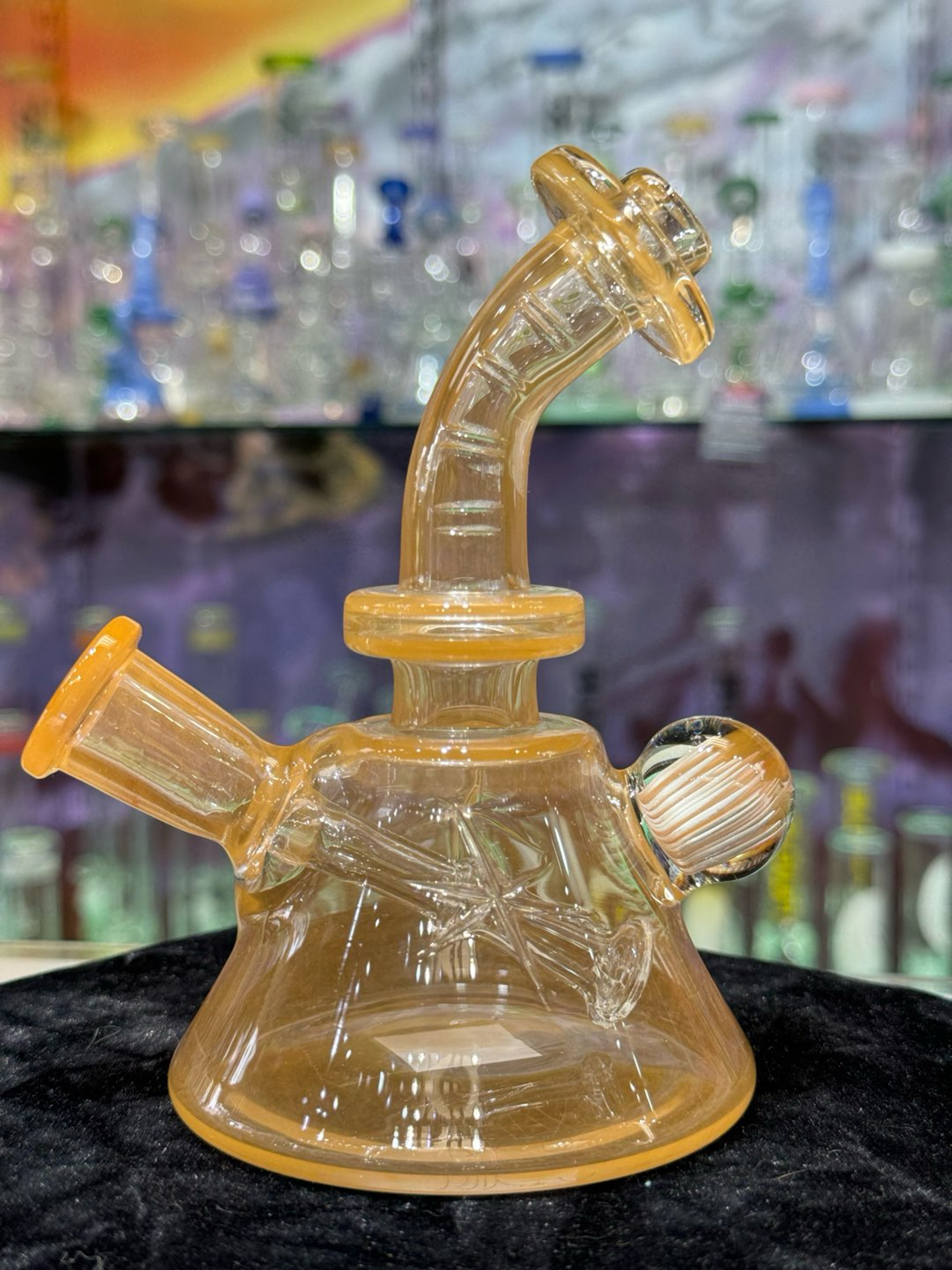 Preview pic of Bronx Glass Fumed Banger Hanger