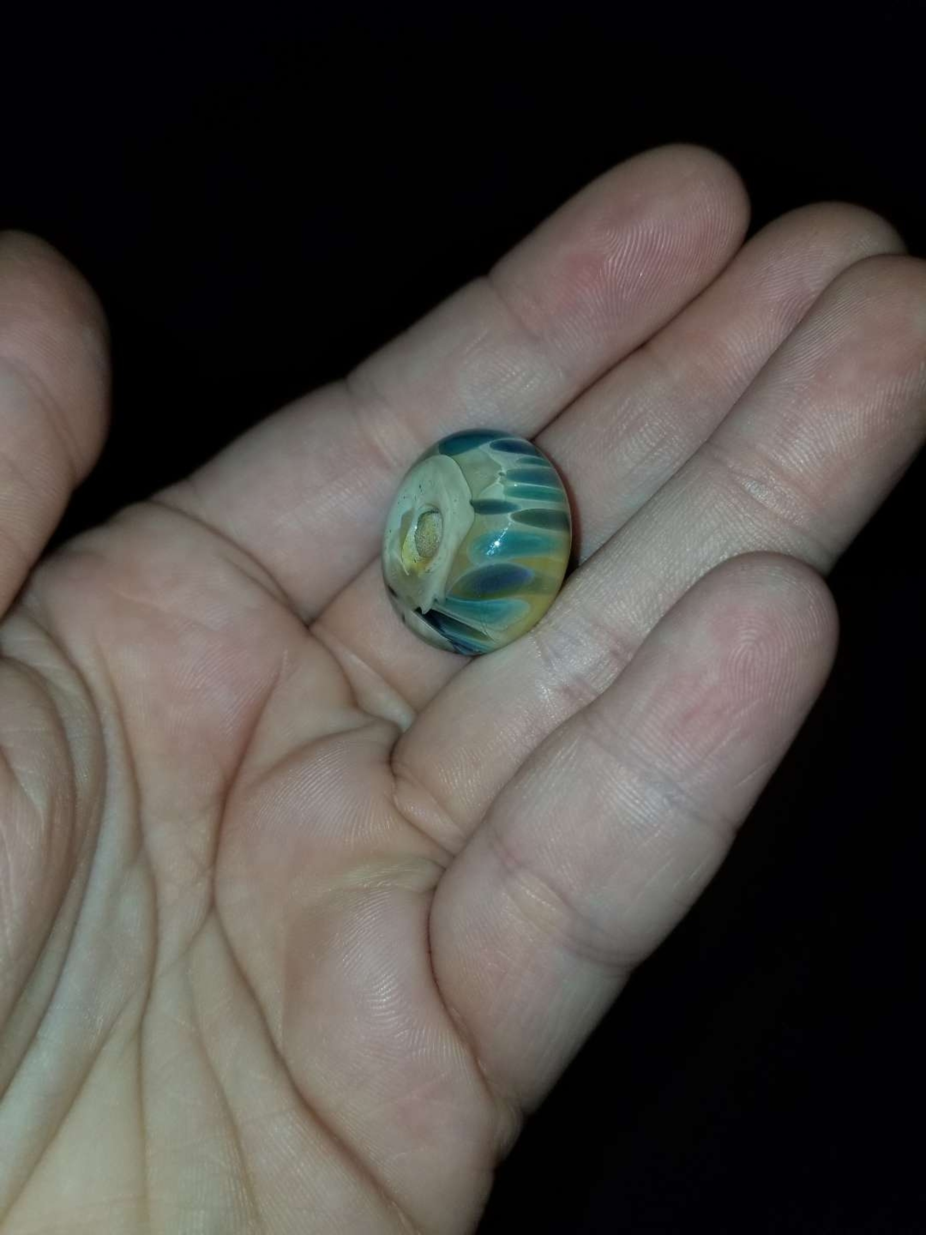 Preview pic of Glass bead