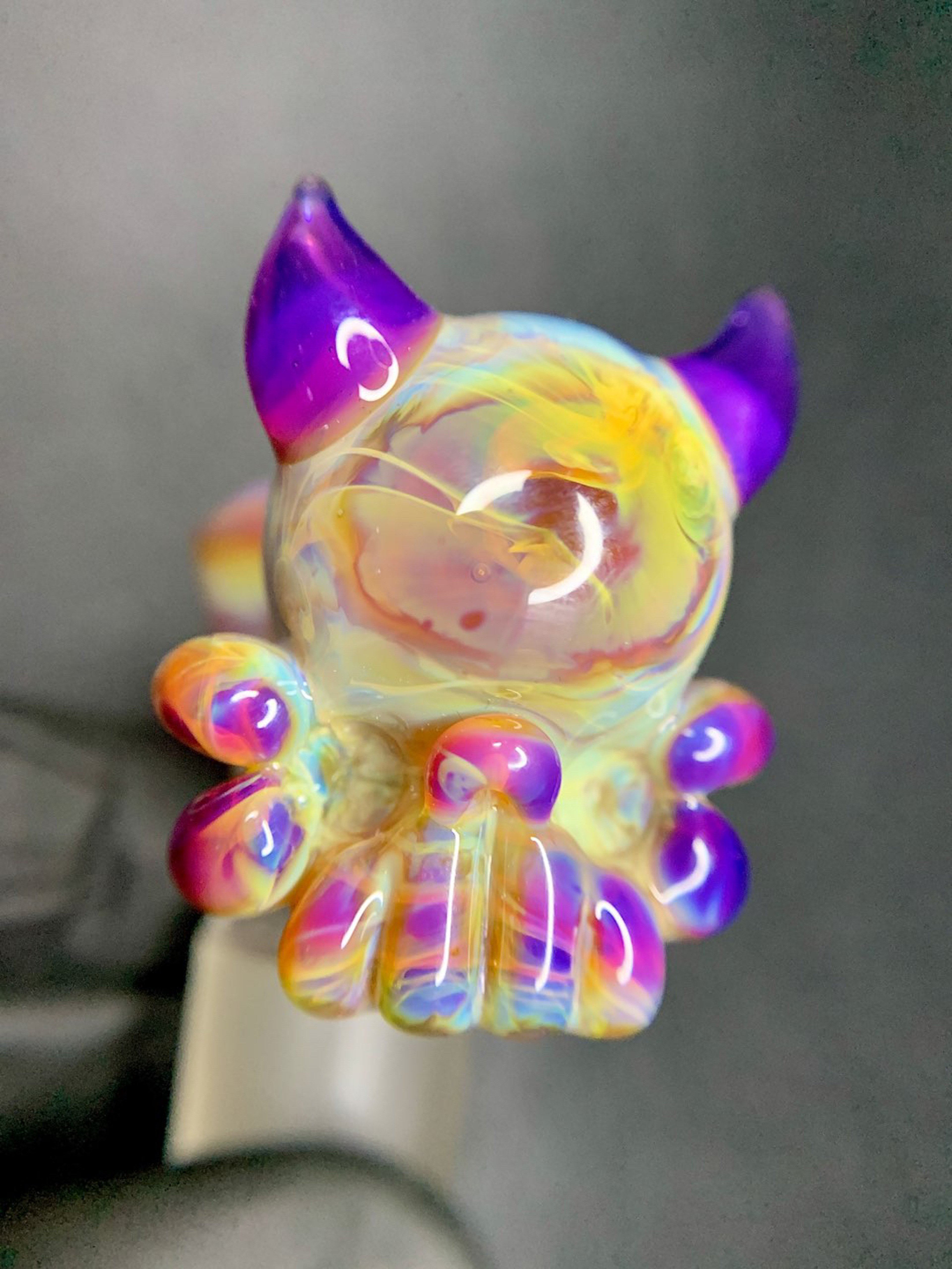 Preview pic of Guava Roots/Royal Jelly 18mm skull slide