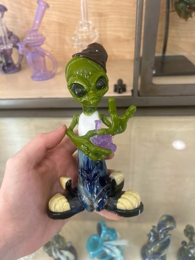 Preview pic of Ghost glass alien thug