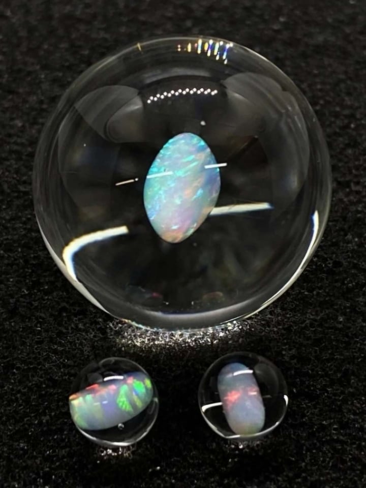 Floating Opal Lock (14mm)and Pearls (8mm) set 🔥