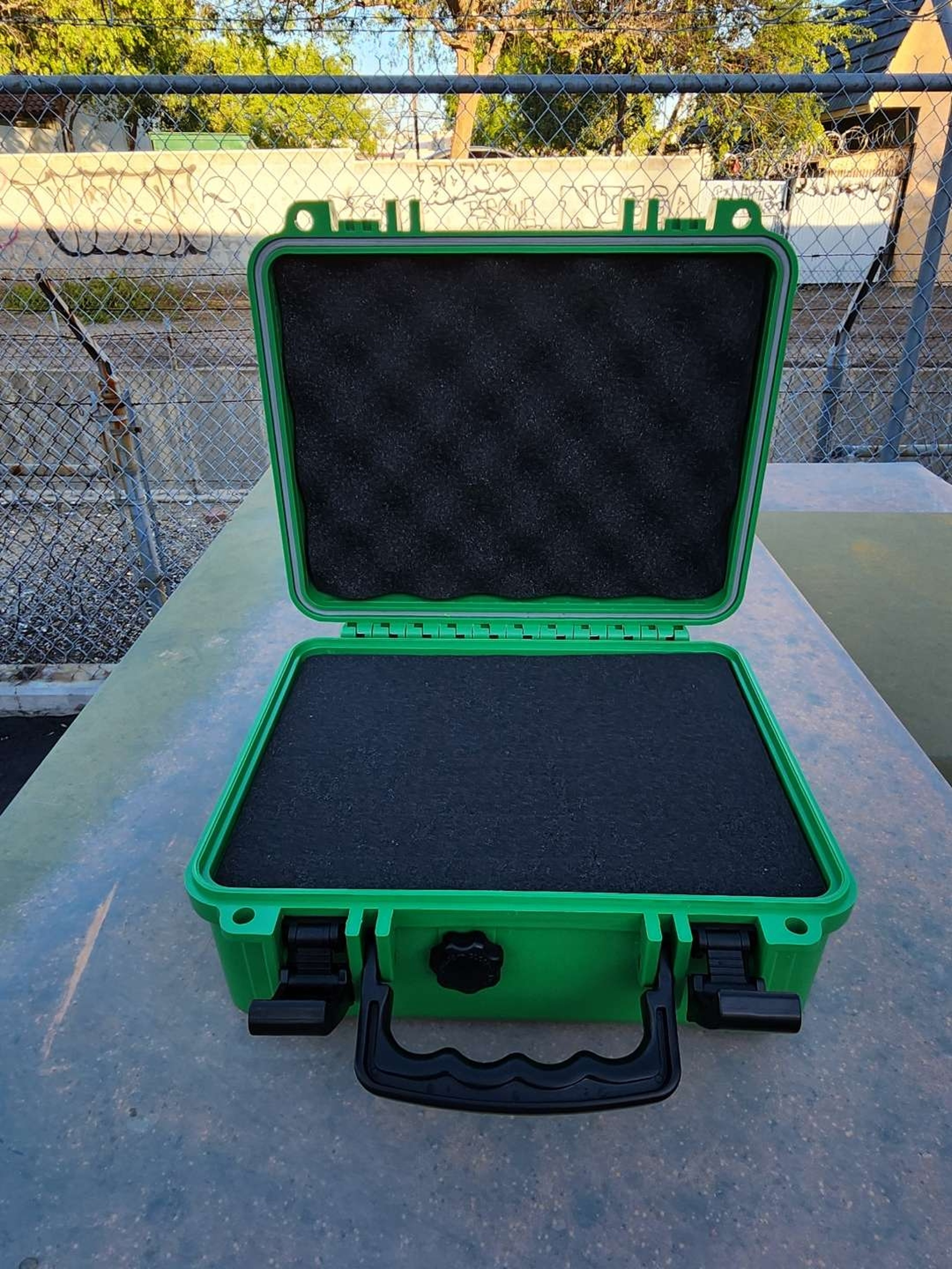 Preview pic of S3 Case company