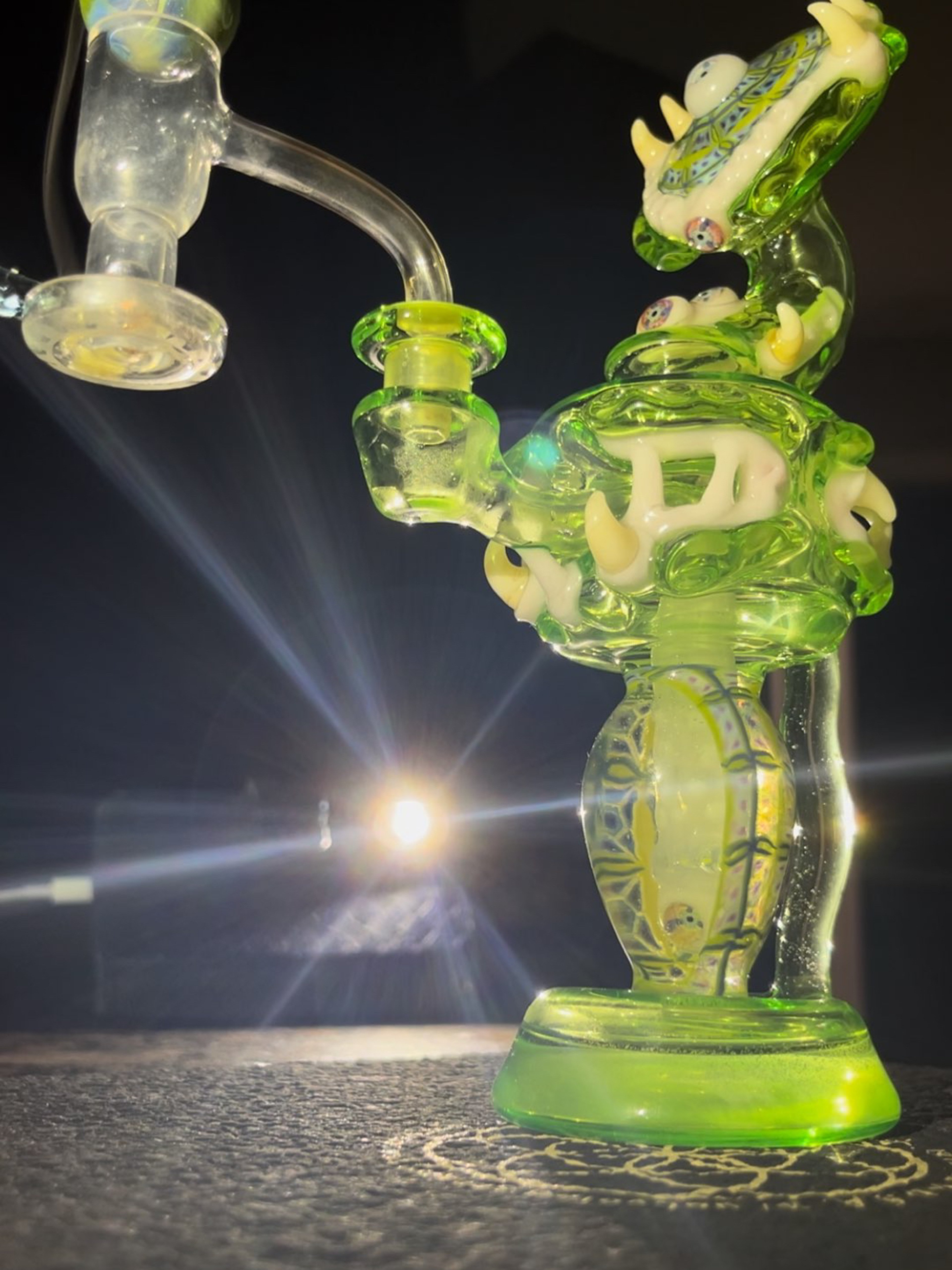 Preview pic of Tron glass recycler bub