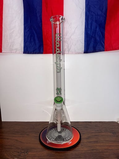 Preview pic of Full size Illadelph green