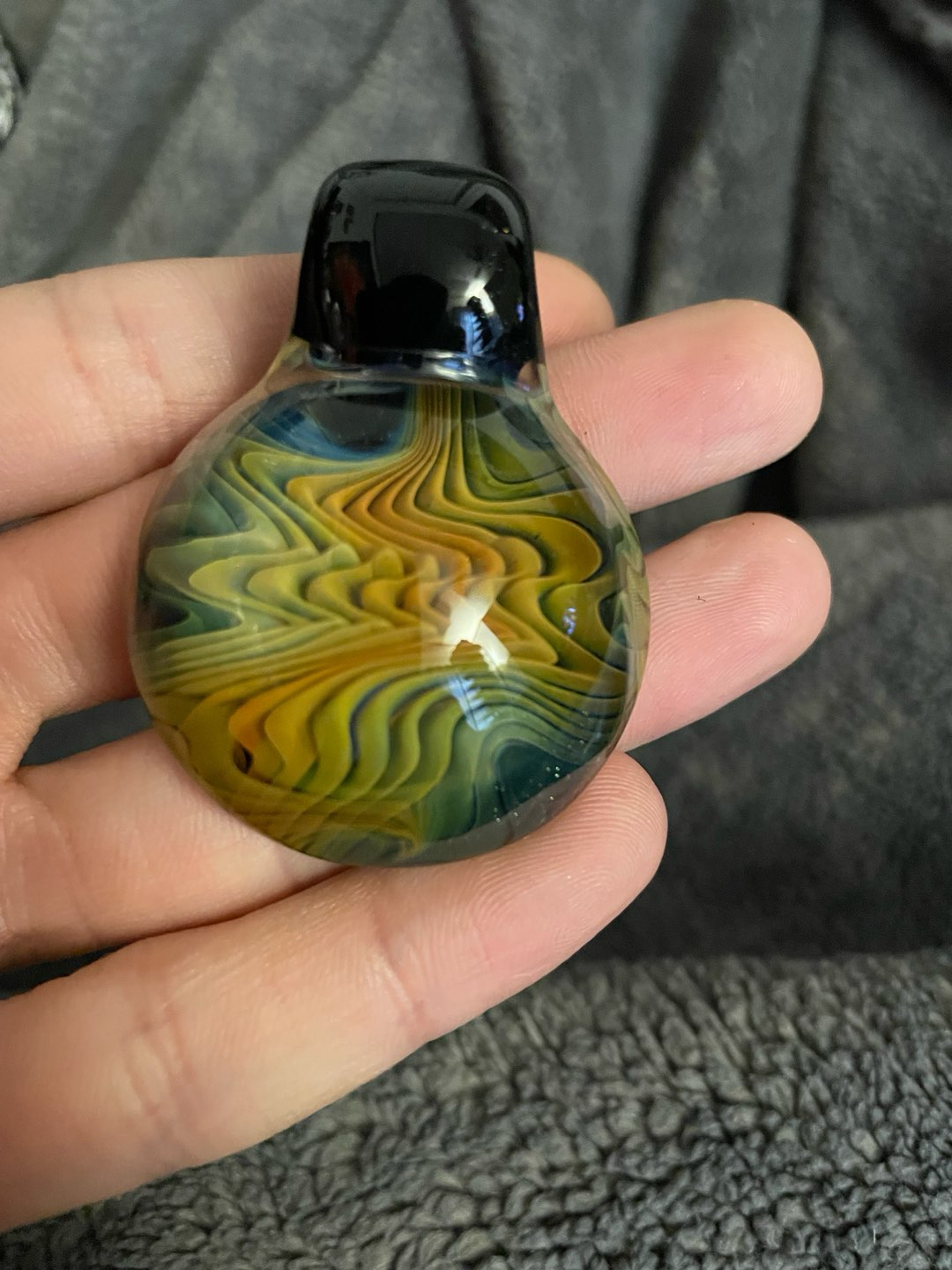 Preview pic of @ConvergenceGlass fumed pendant!