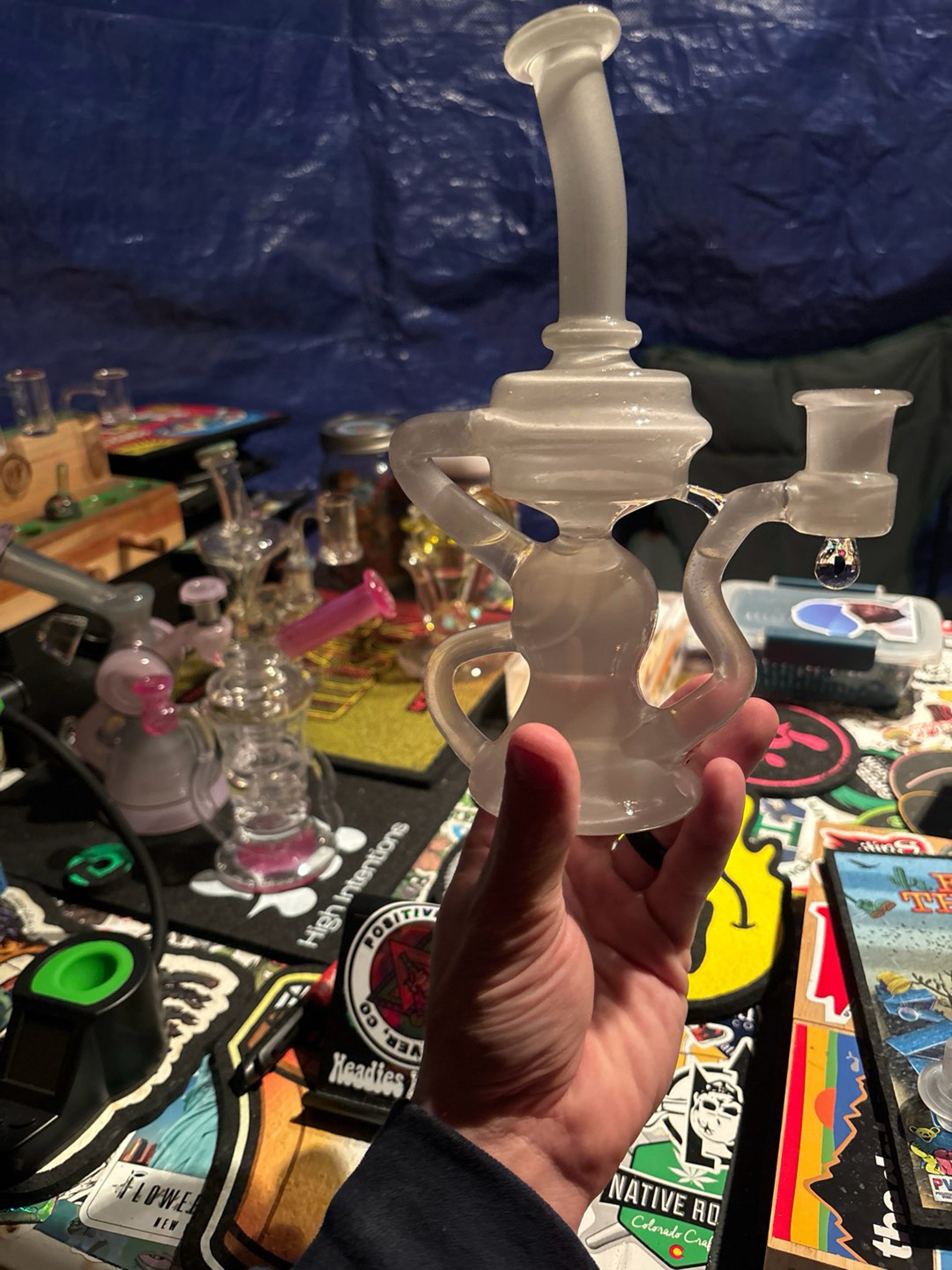 Preview pic of Joeybagsodounts recycler satin white (pink uv)